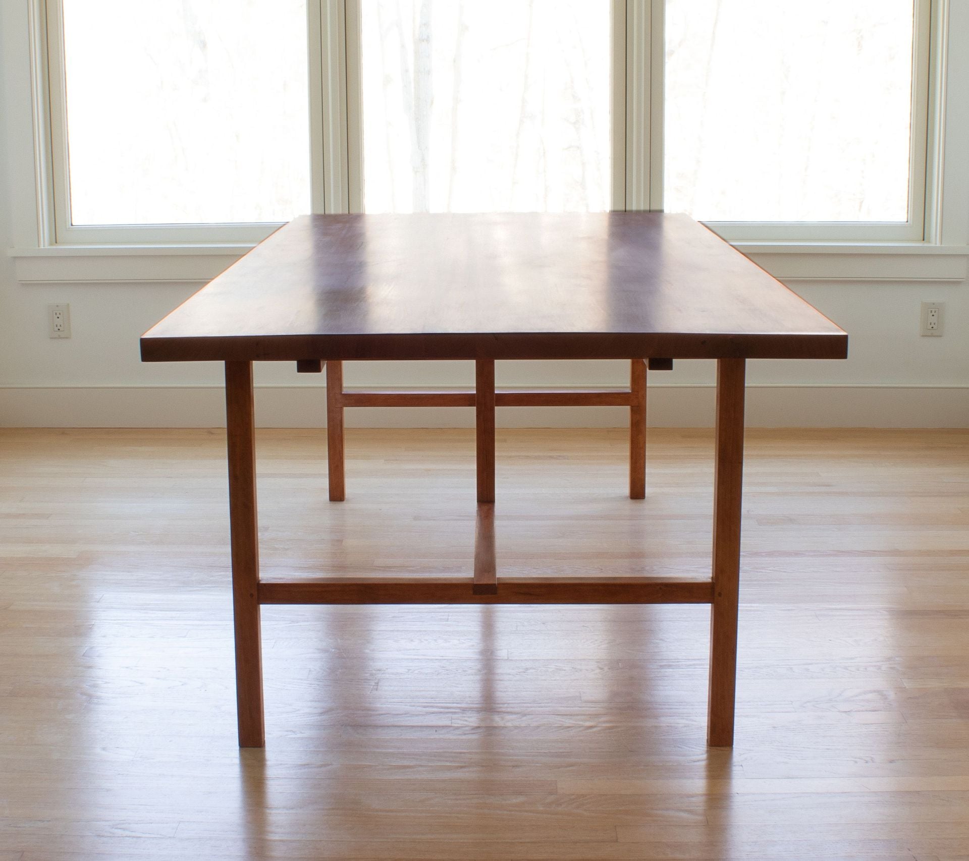 MID-CENTURY MODERN DINING ROOM TABLE 2