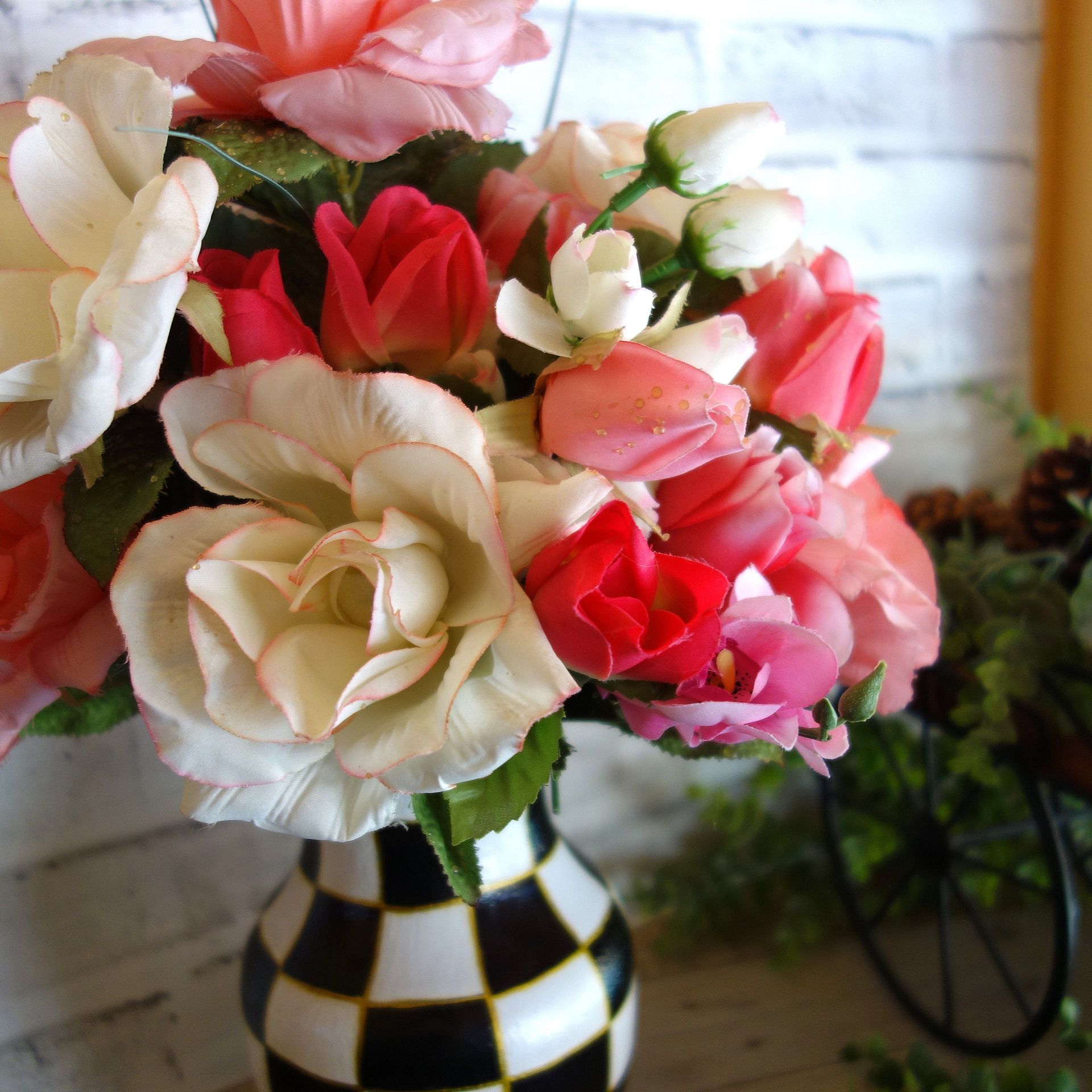 Courtly Vase Vintage Rose Flower Arrangement Black White Check Vase Buffalo Check Vase 3 