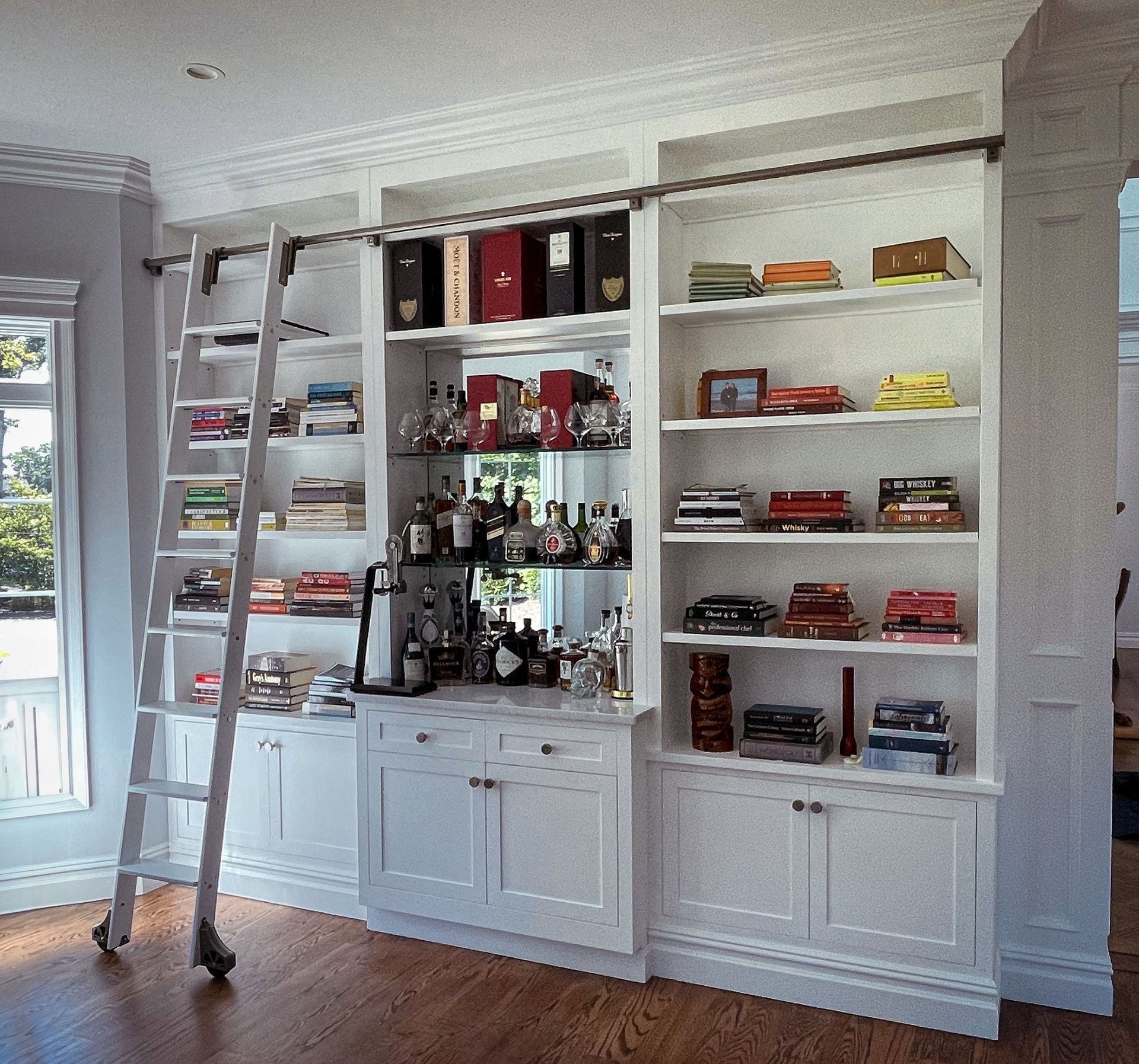 Dix Hills Built-in
