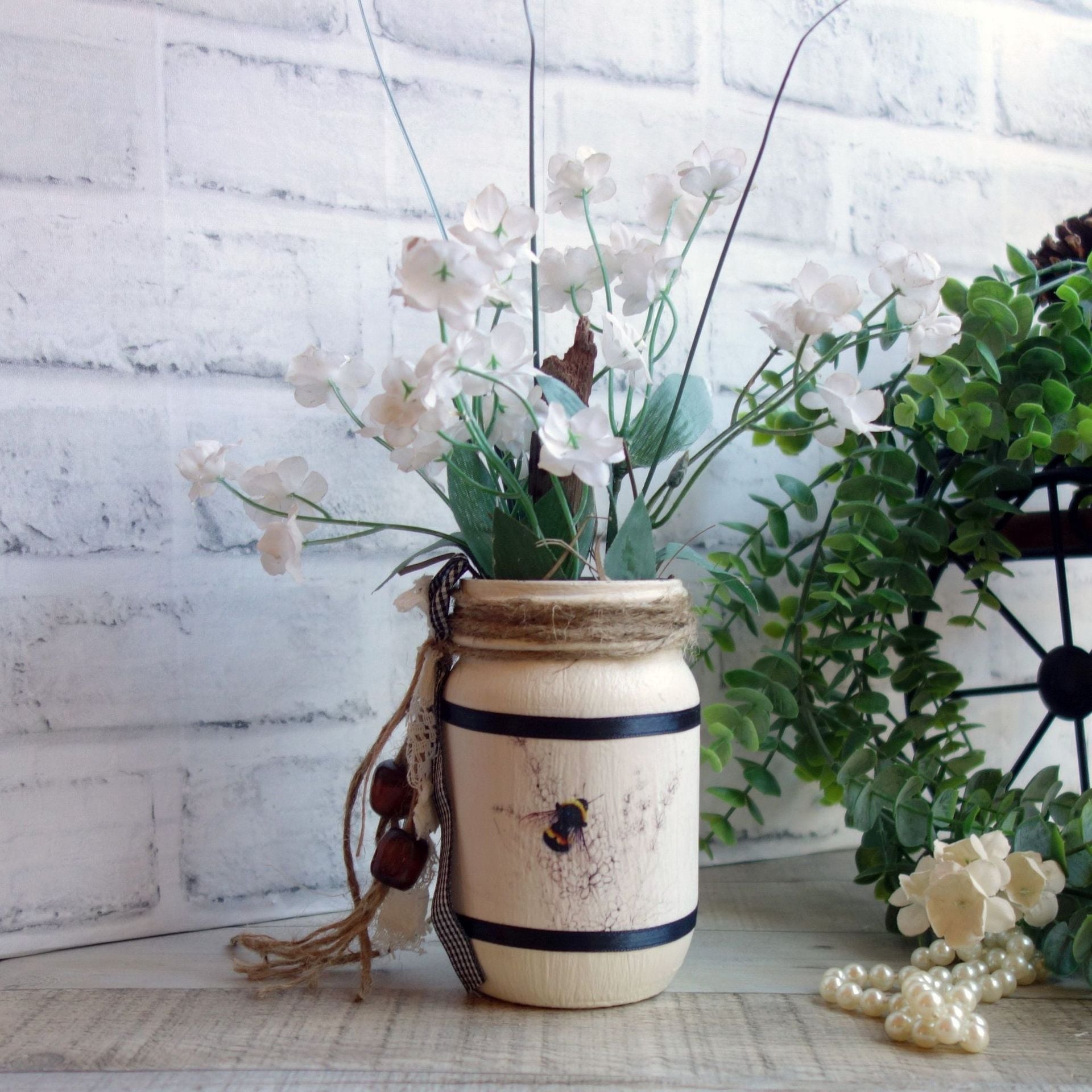 Rustic Honey Bee Decor Jar Vase Floral Decor Bee with Flowers Decor Save The Bees