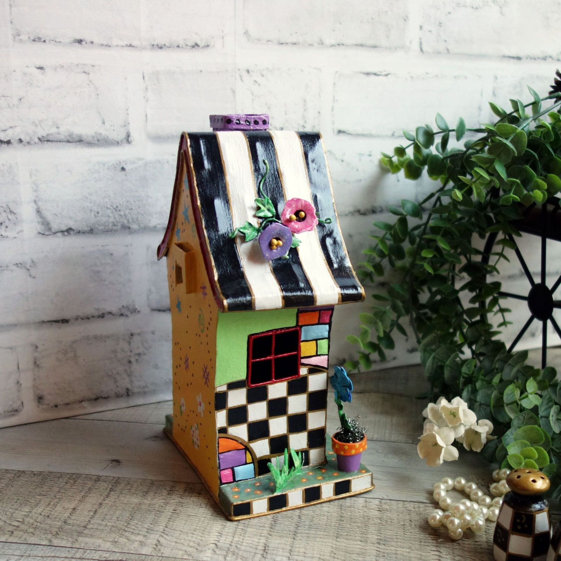 Hand Painted Whimsy Black and White Check Birdhouse Clock 4 