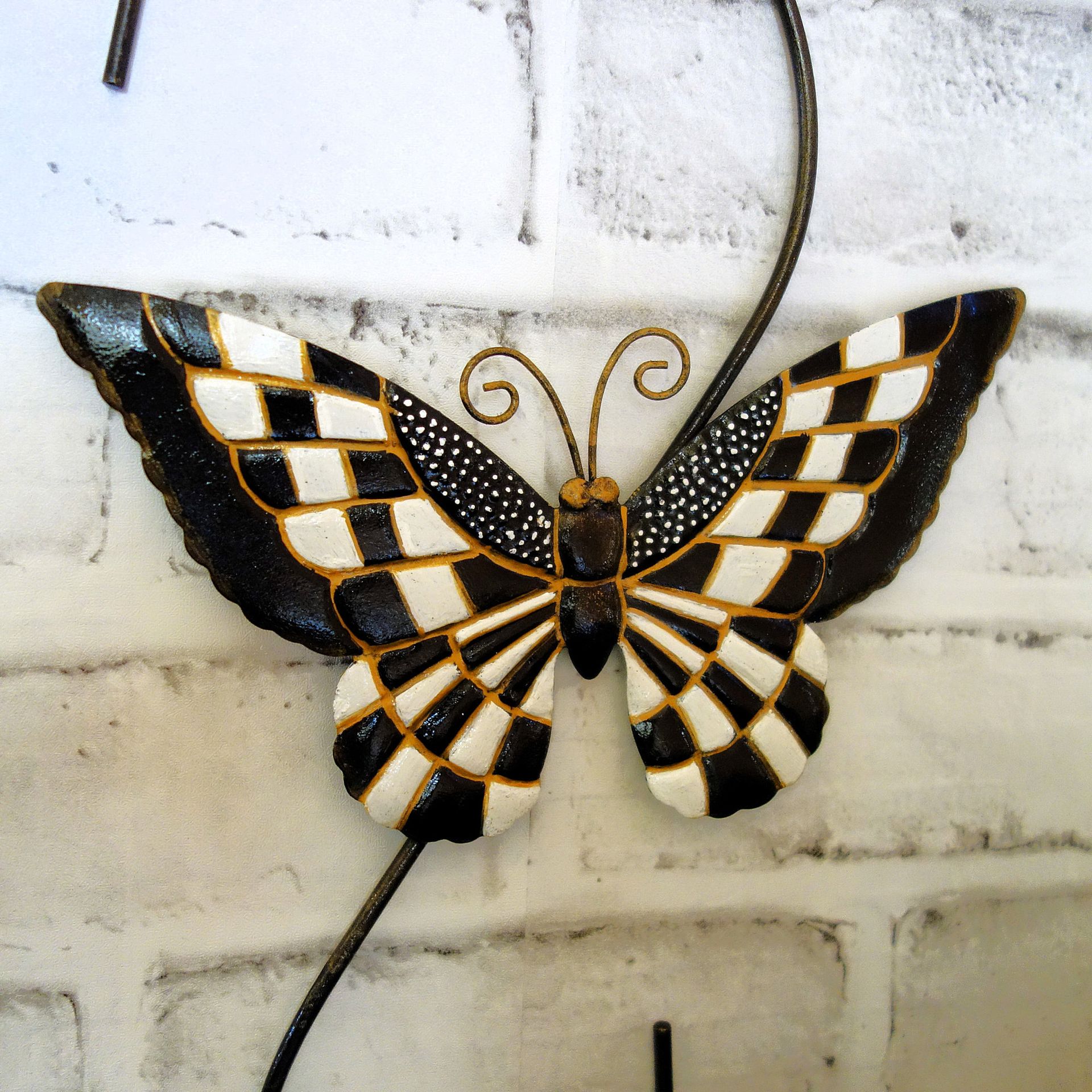 Black & White Check Patio Decor Checked Butterfly S Hook Balcony Porch Decor 2 