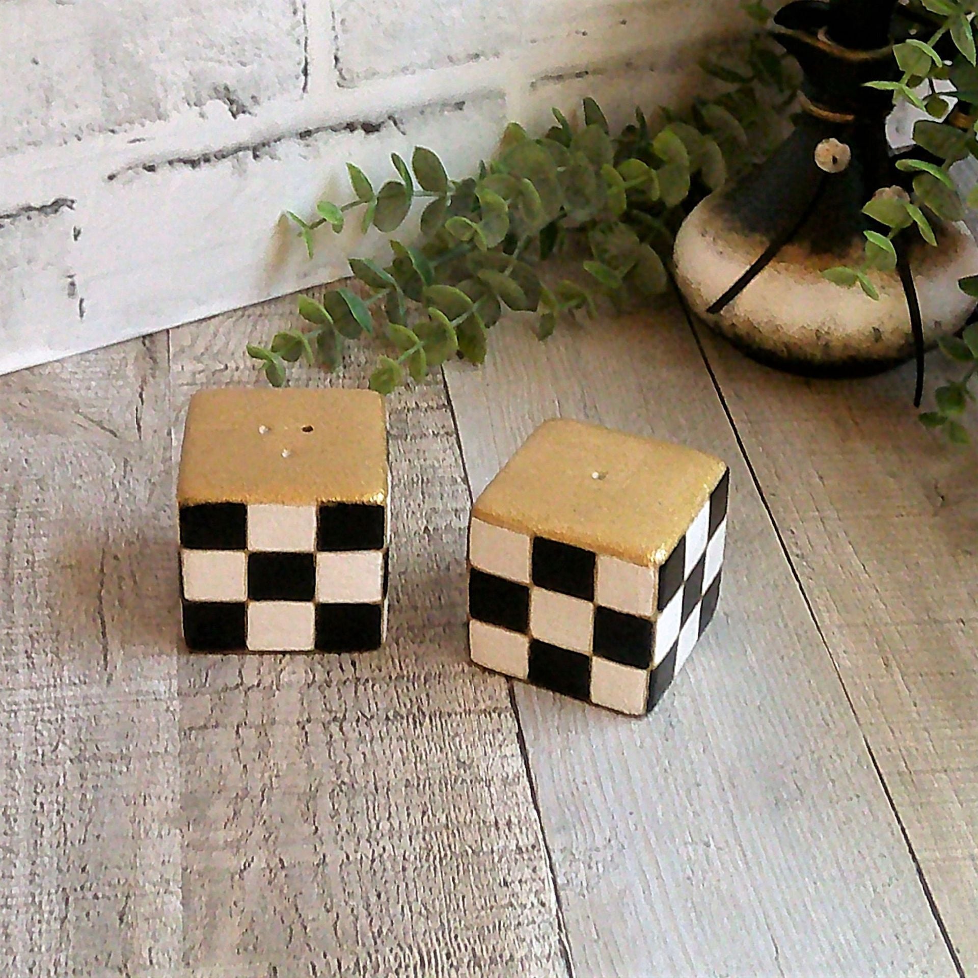 Elegant Check Ceramic Salt & Pepper Shakers Black & White Buffalo Check Decor 3 