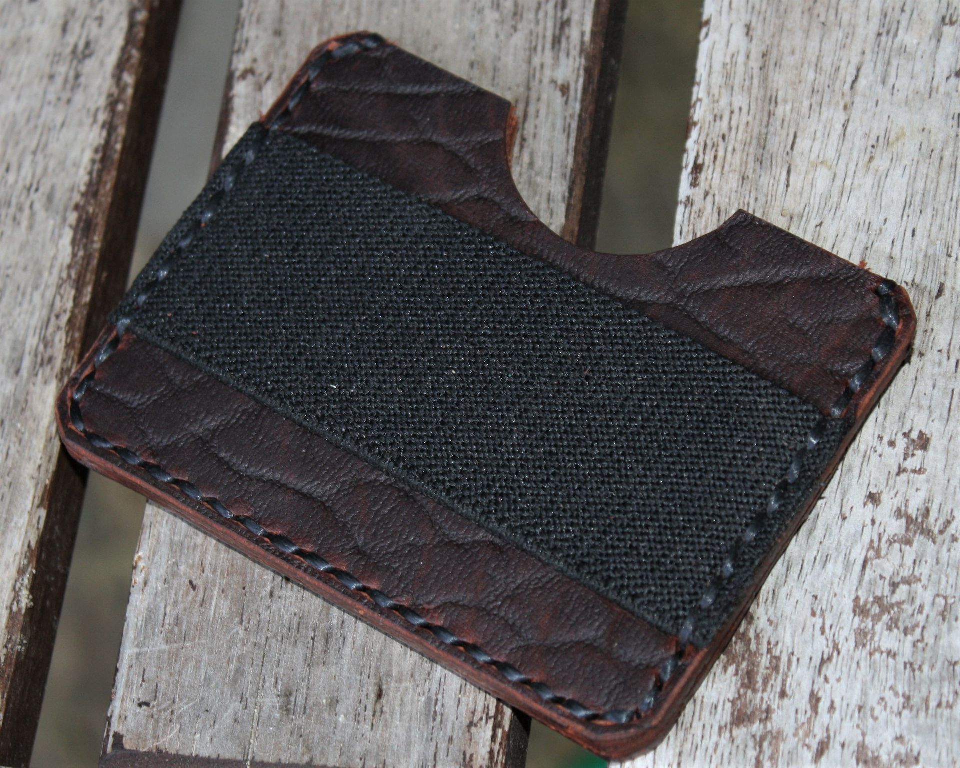 Handmade Leather Parvus Wallet Bison Ol'red Folklore W/ Money Band 3