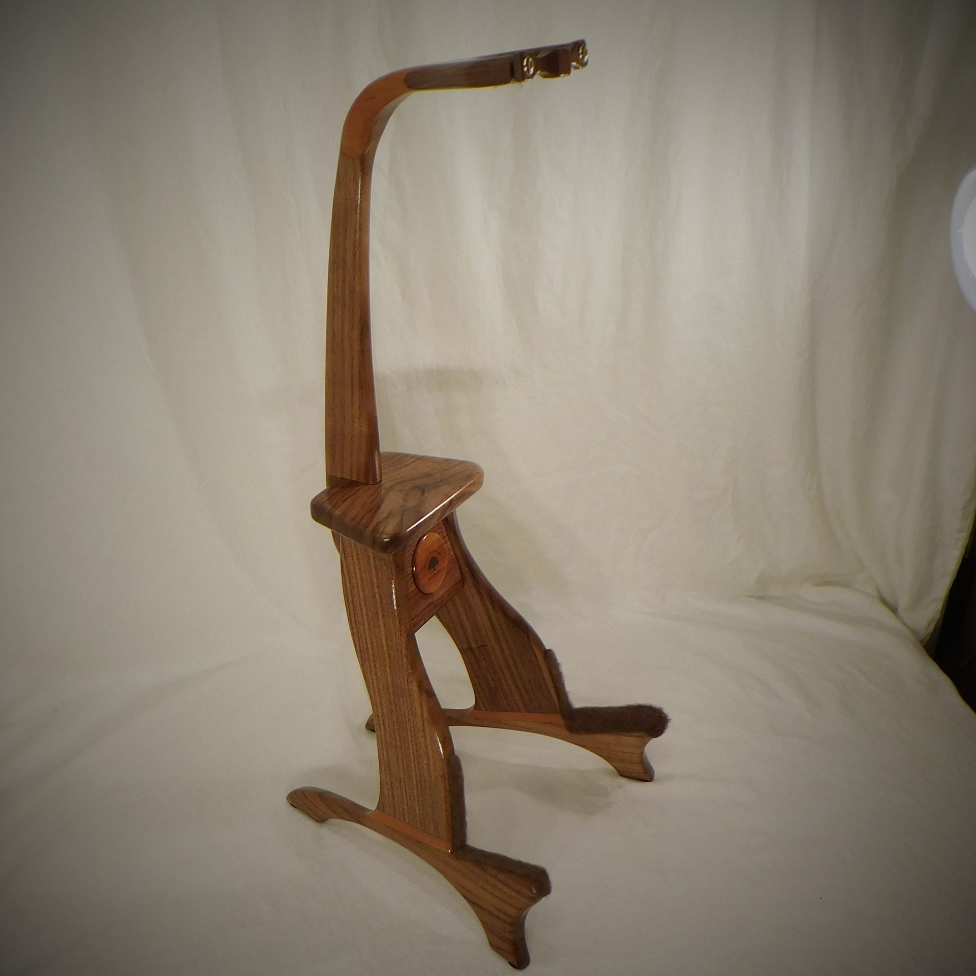 Model 2 Guitar Stand