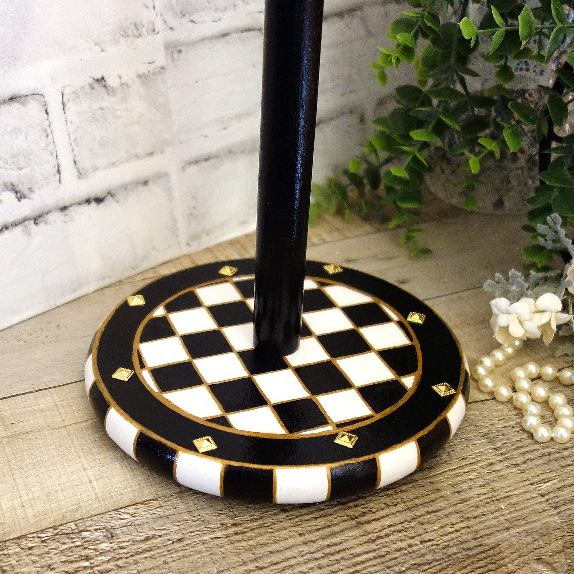 Courtly Vintage Checked Paper Towel Holder Checked Towel Caddy 5 