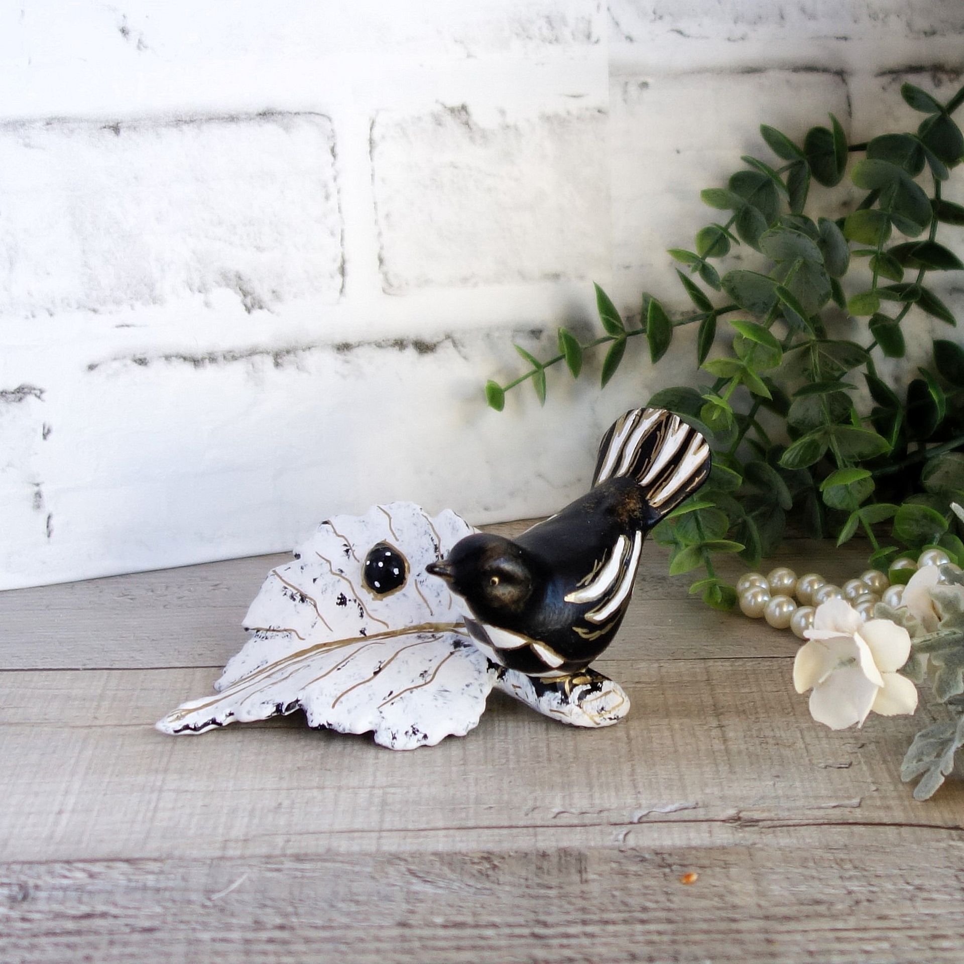 Courtly Songbird Black And White Check Bird Figurine Hand Painted Checked Decor 6 
