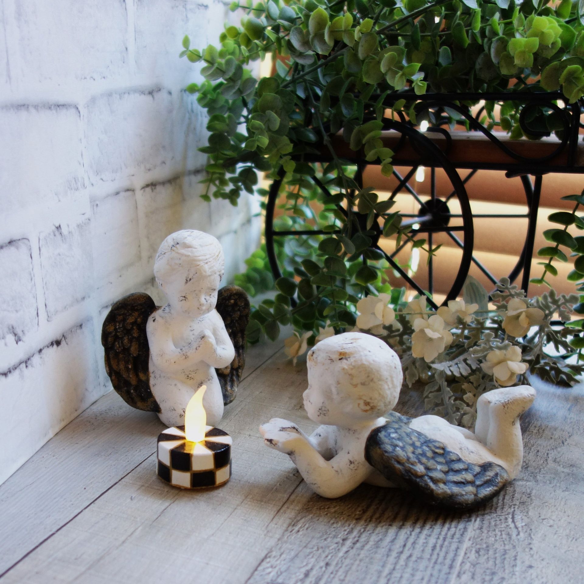 Courtly Cherubs With Checked Tea Light Candle Hand Painted Checks Chippy Angels 1 