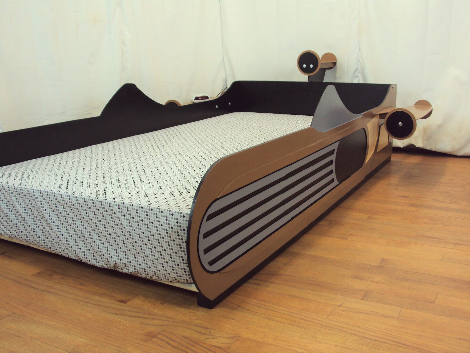 X-34 Landspeeder Twin Kids Bed Frame - Handcrafted - Space Themed Children's Bedroom Furniture 4 
