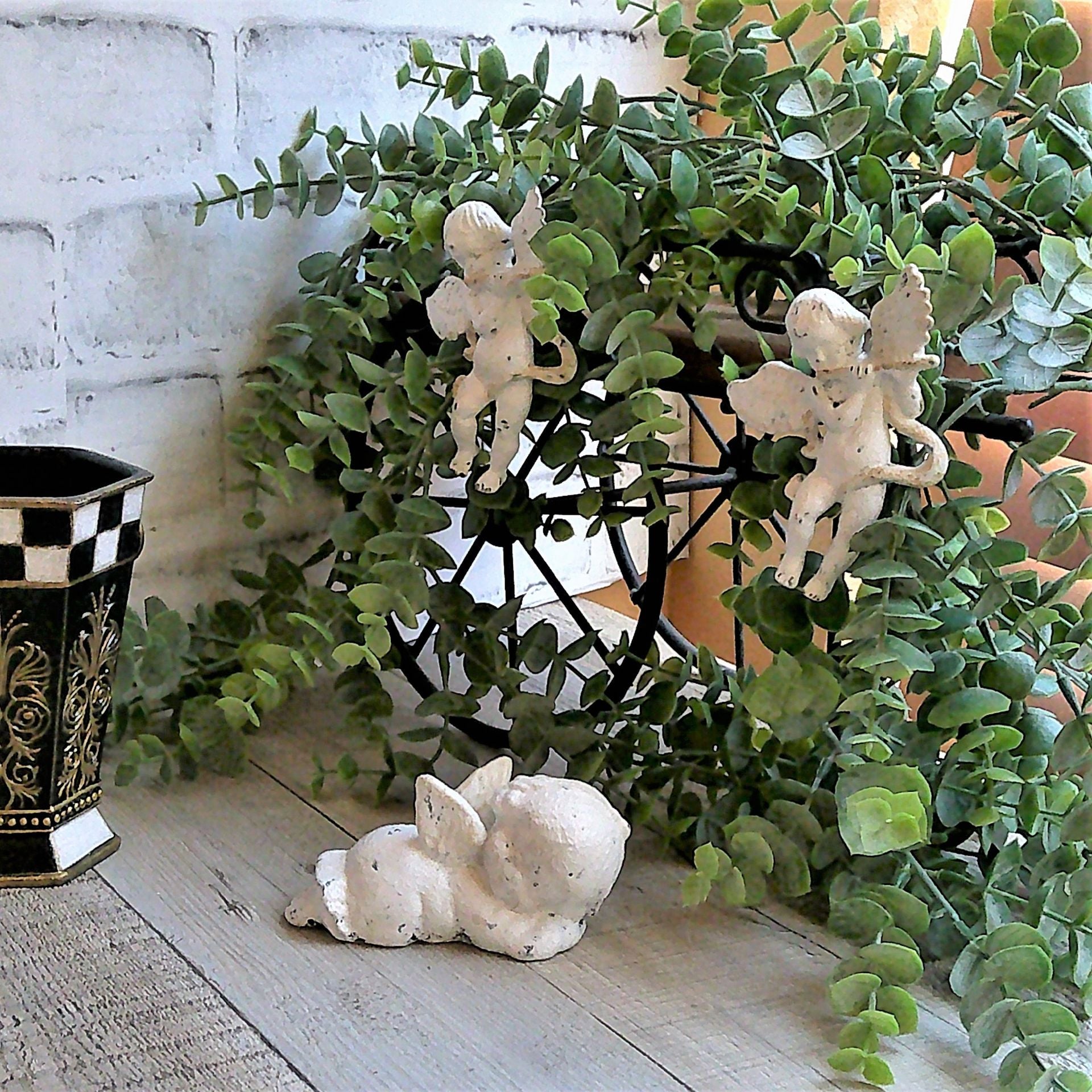 Hand Painted Chippy White Cherub Ornaments Set/2 Clip On Towel Curtain Decor 2 