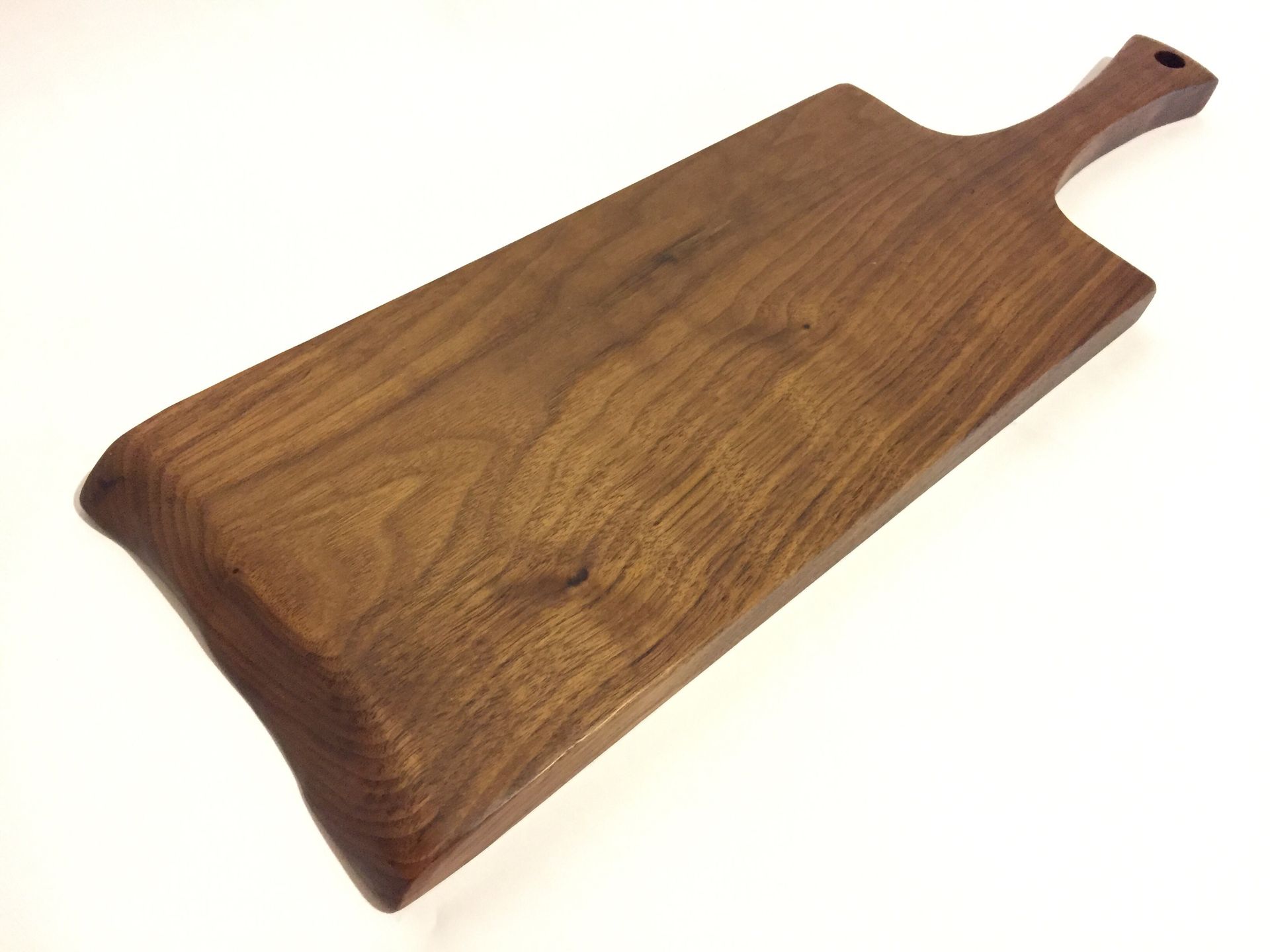 Paddle Style Wood Cutting Board With Handle 2 