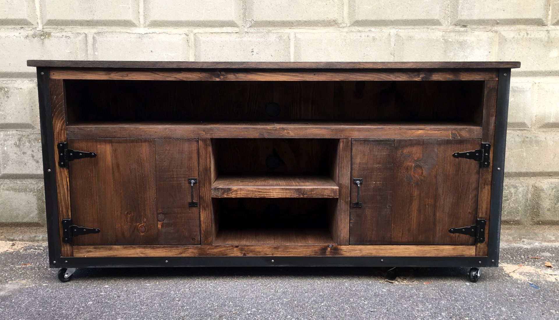 Rustic Industrial Barn Board / Reclaimed Wood Media Stand / Tv / Entertainment Stand 2 