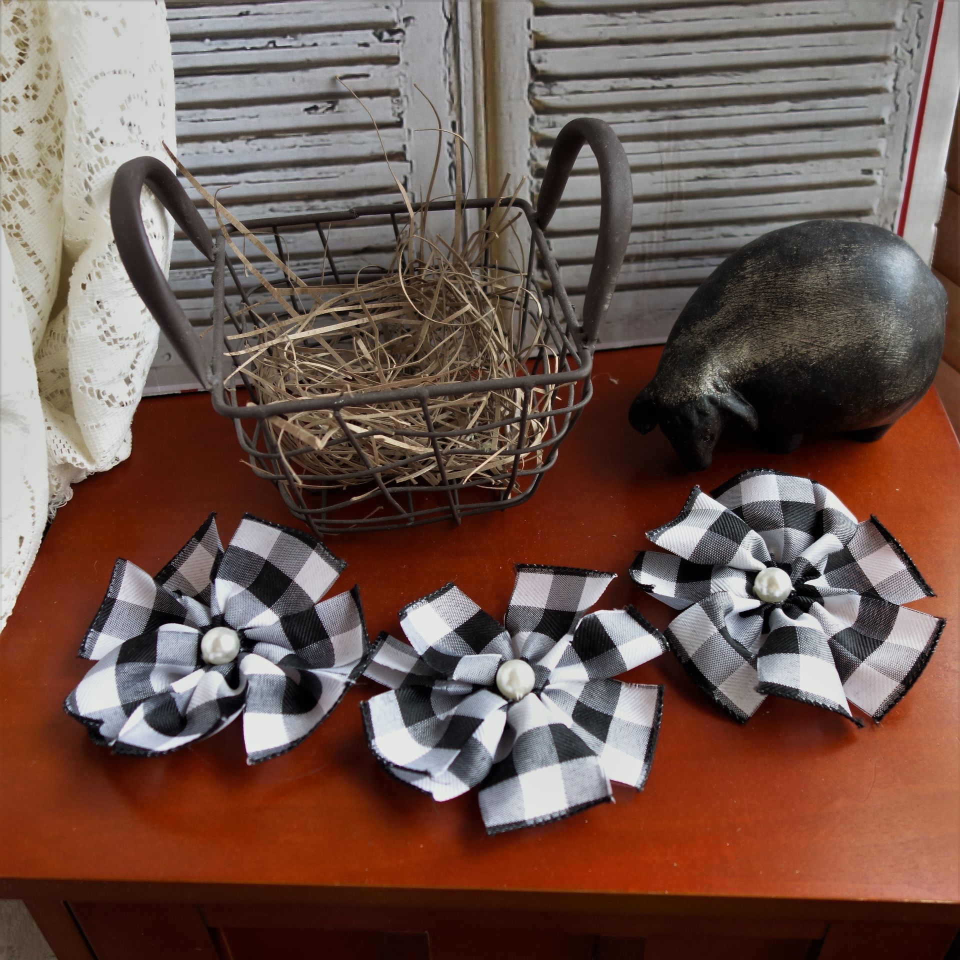 Farmhouse Flower Accents Buffalo Plaid Black And White Diy Magnets, Accents 3 