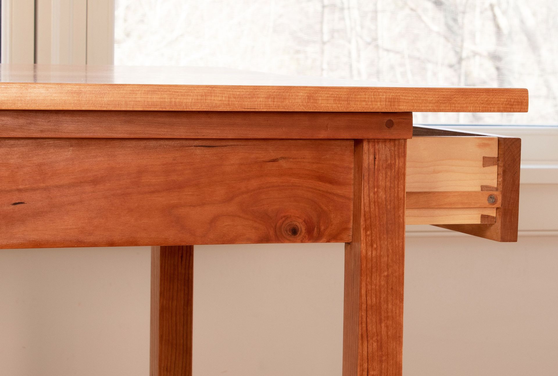 MID-CENTURY MODERN KITCHEN / SIDE TABLE 3