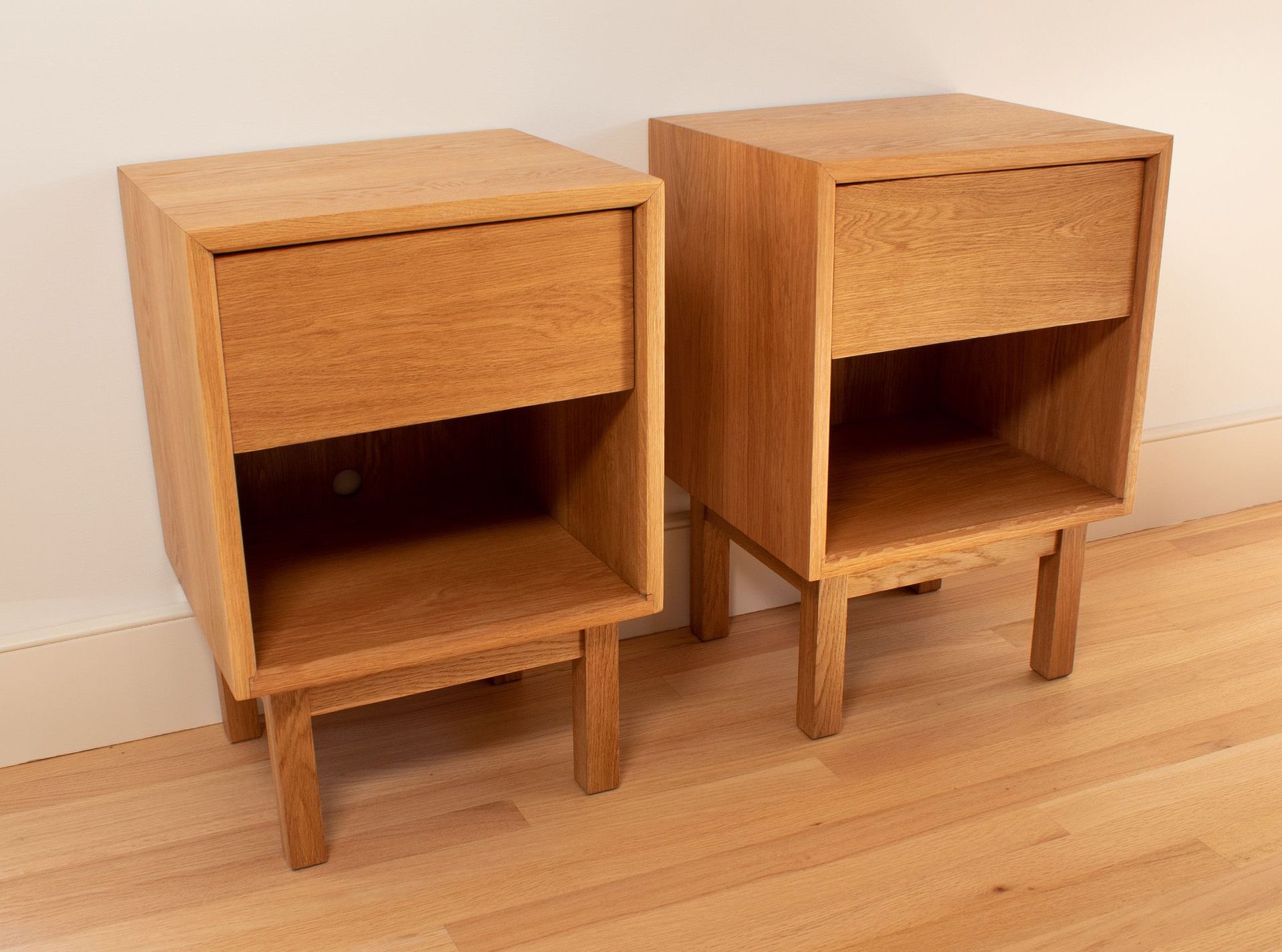 Mid Century Modern White Oak Side Table 1 