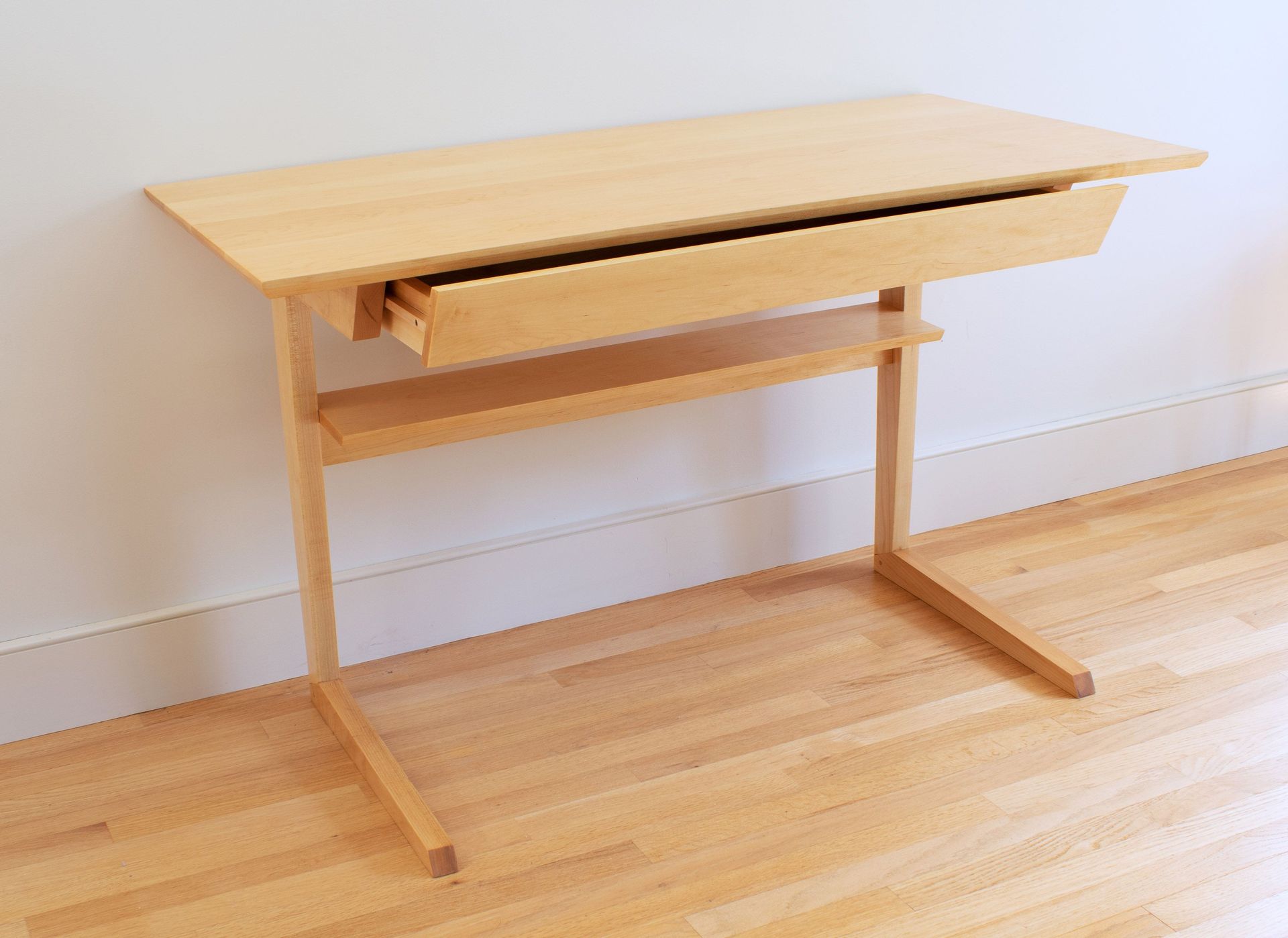 MAPLE CANTILEVERED DESK WITH ANGLED FRONT 2