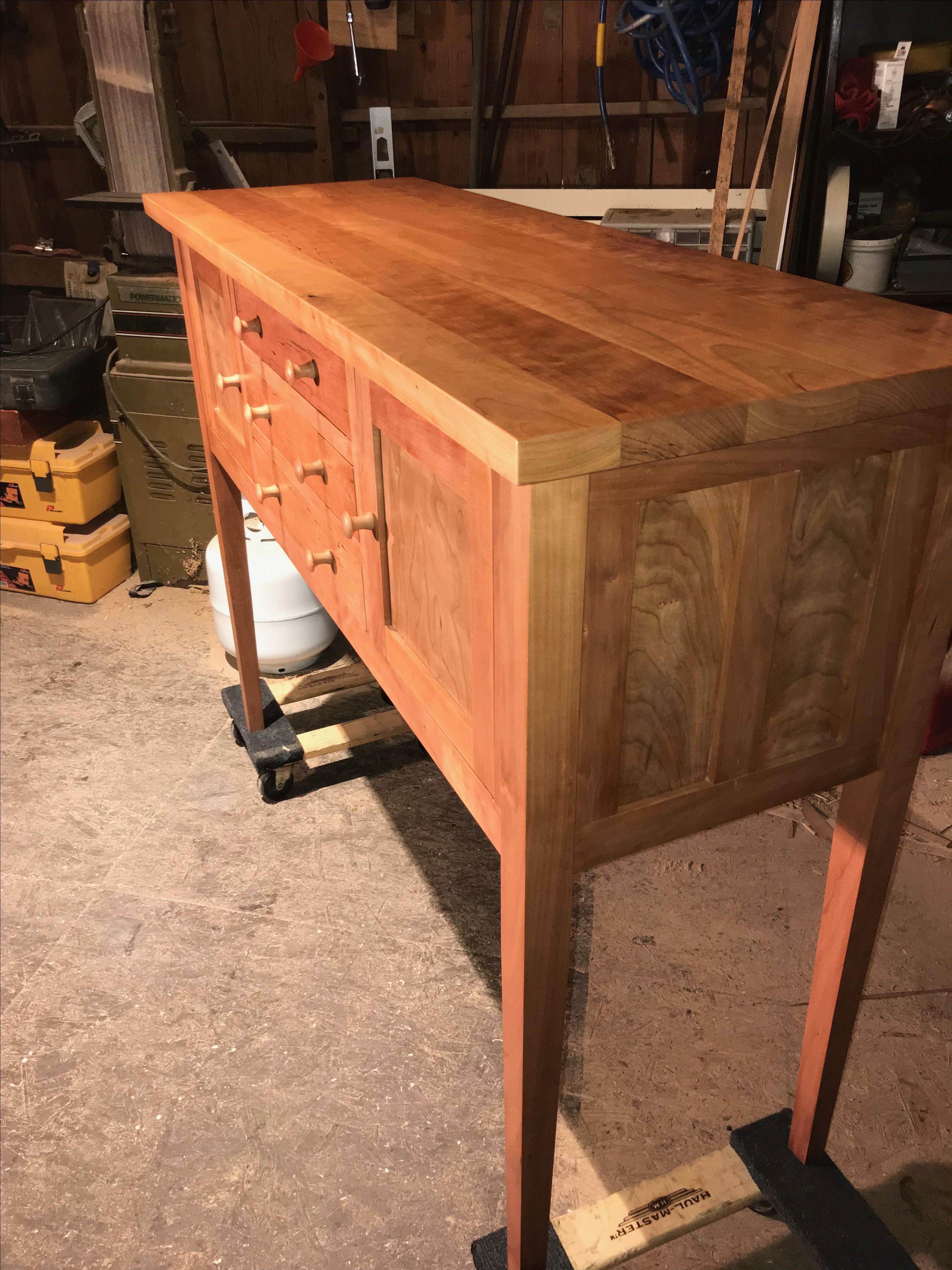 Shaker Buffet 4 