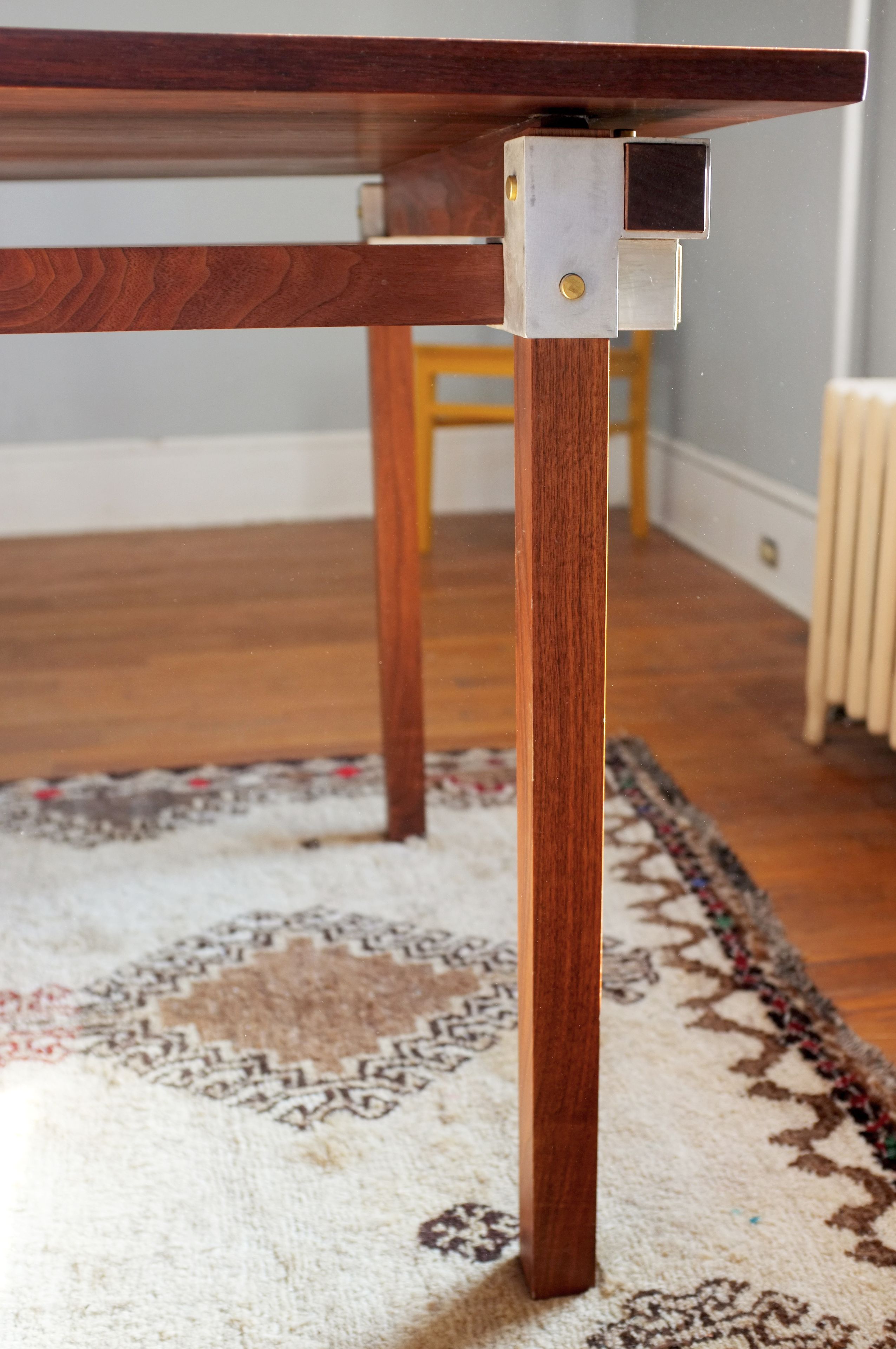 Cartesia Table With Floating Top 4 