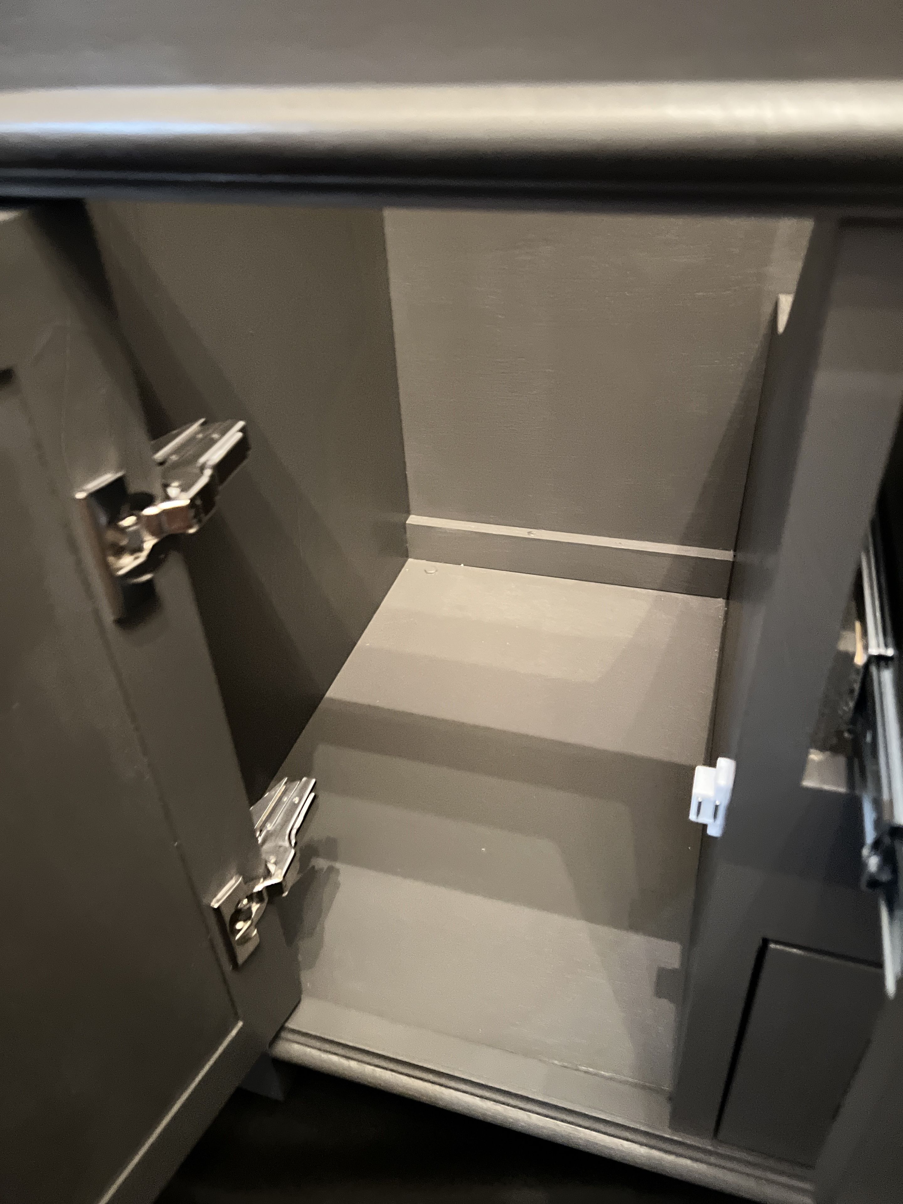 Glen 30" Free-Standing Single Bathroom Vanity 6