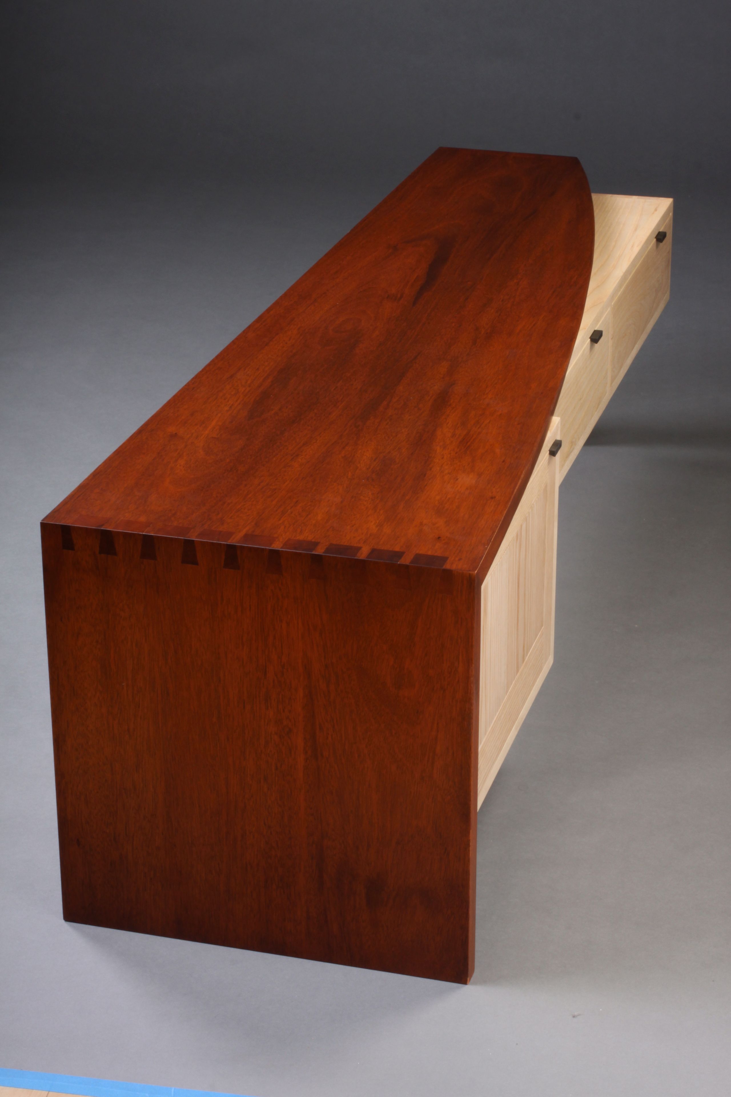 Entertainment Unit 4