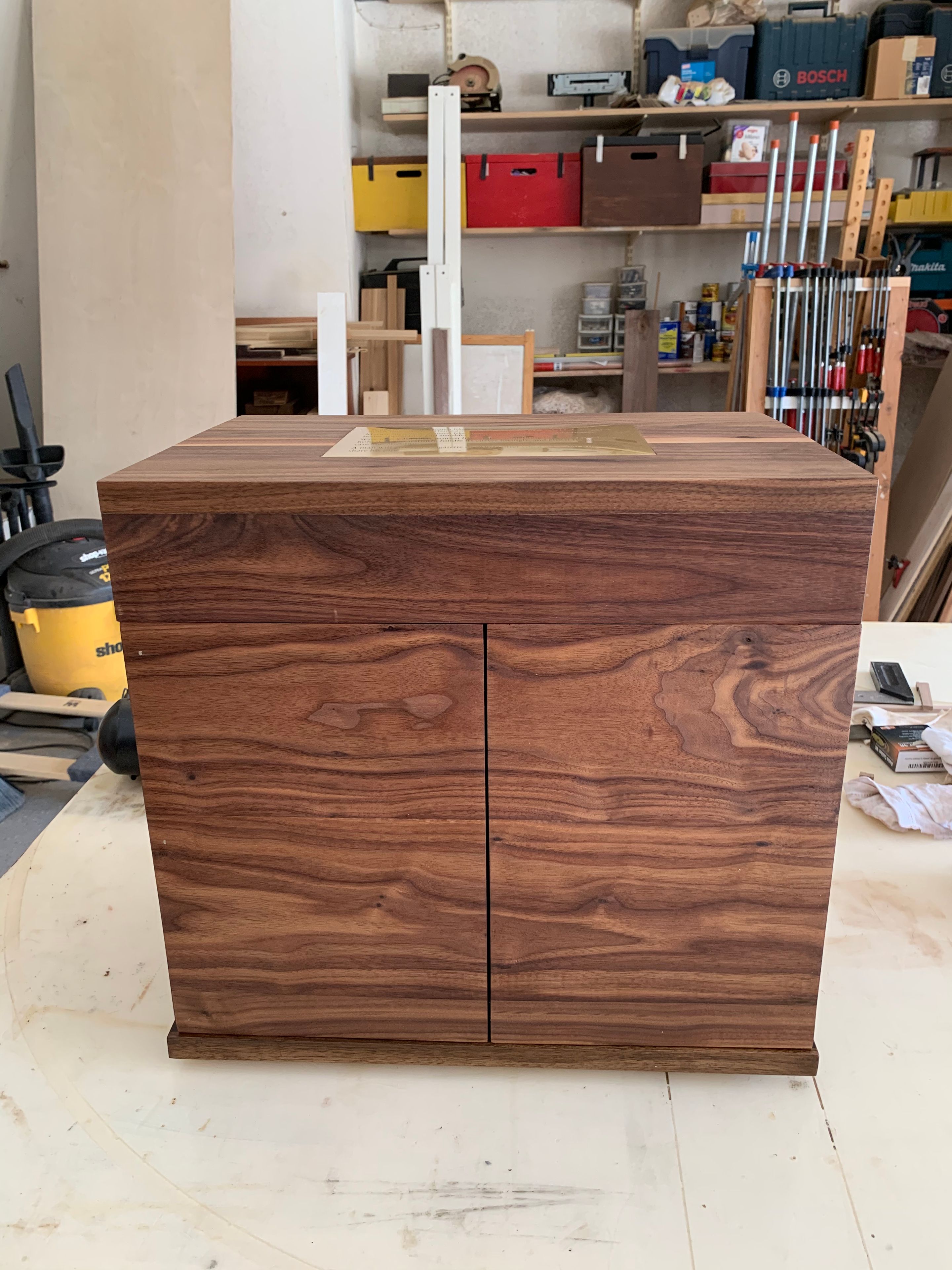 Clint Tobacco And Pipes Storage Rack