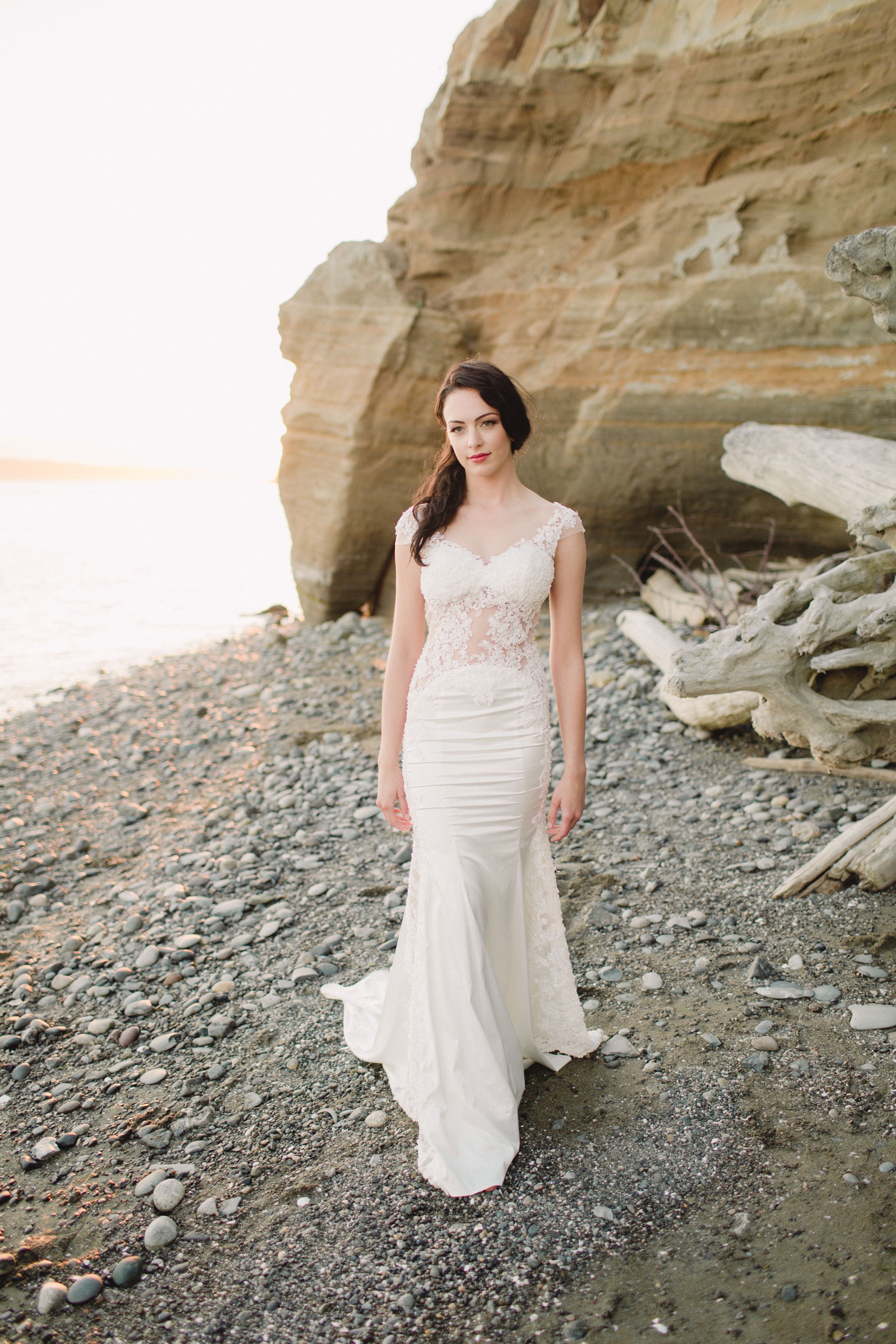 Sheath Lace Wedding Dress (Style #Ss16314)