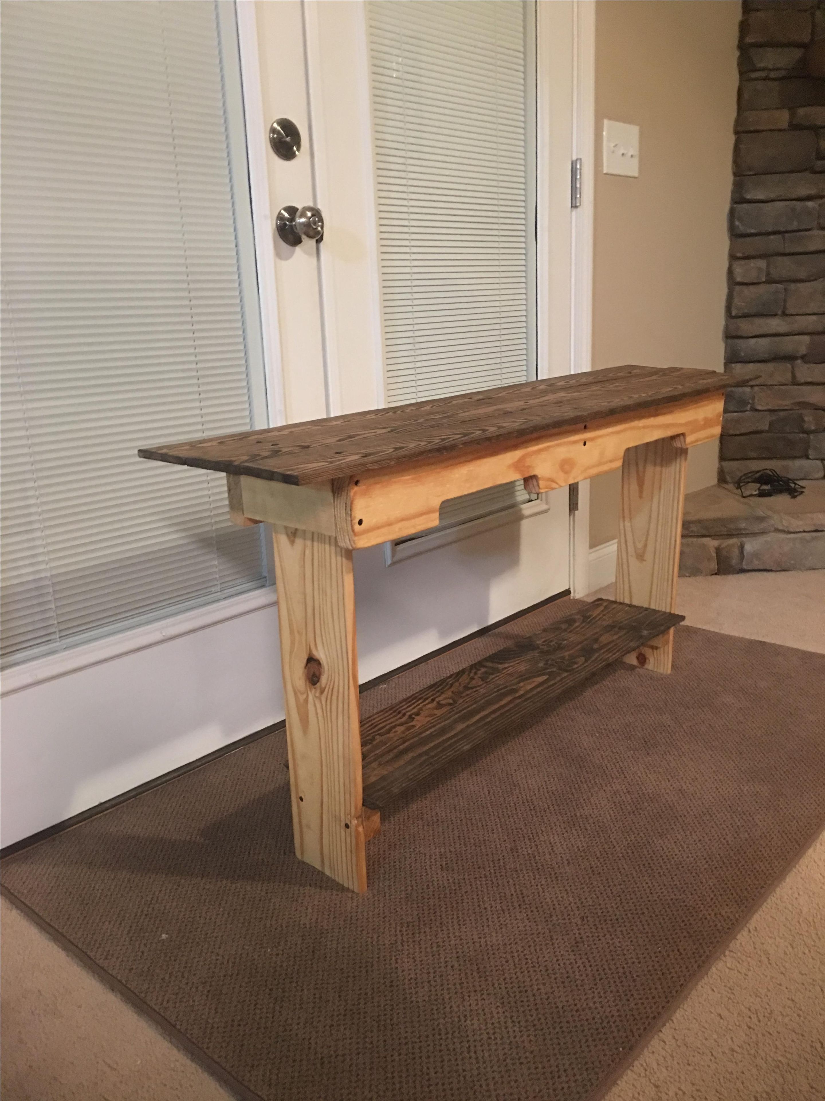 Accent/Entry Table 2 