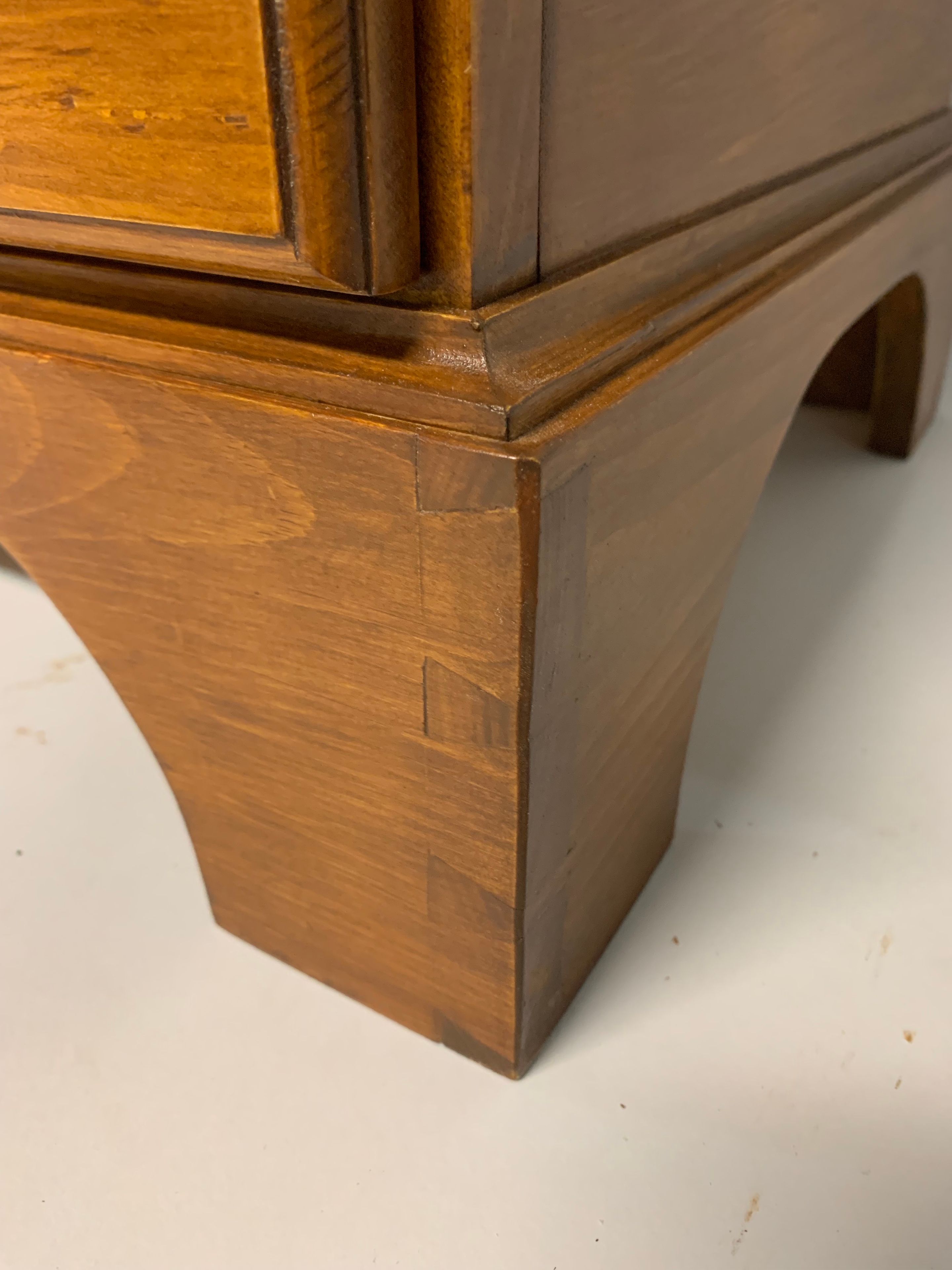 Shaker Blanket Chest 4 