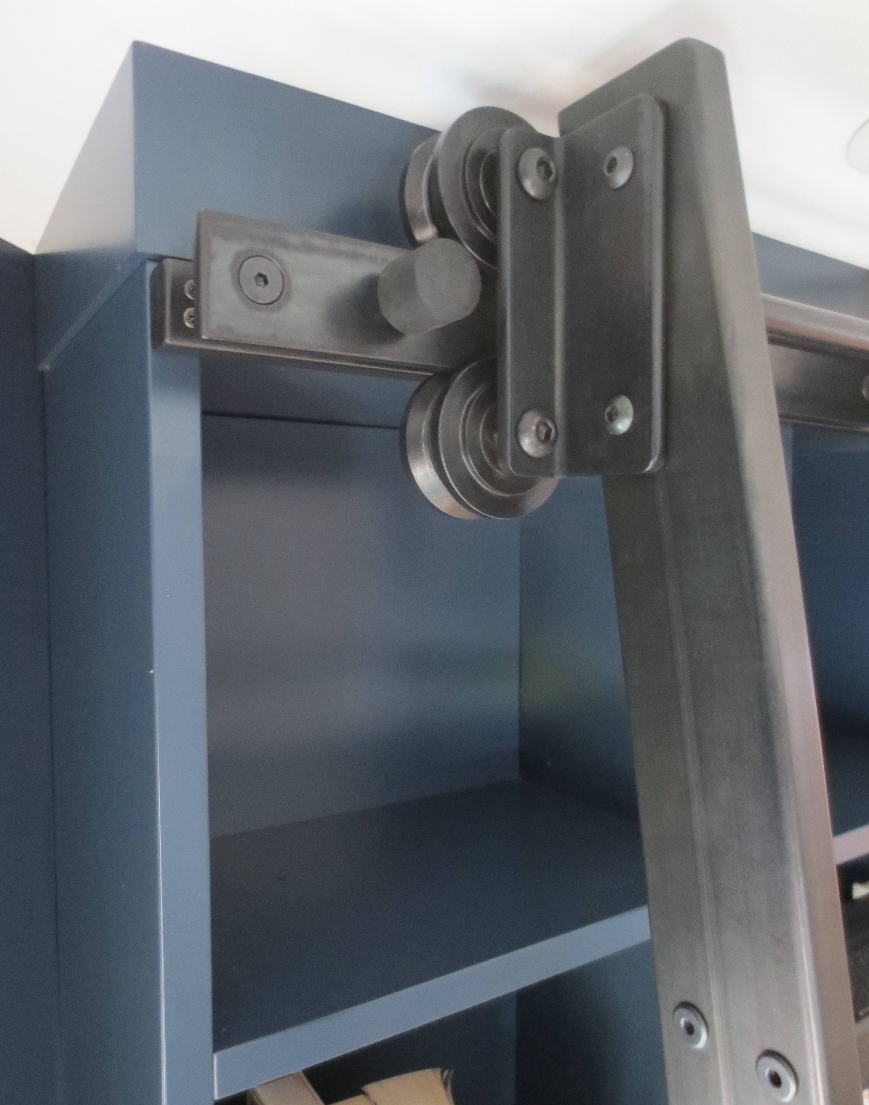 Steel Rolling Library Ladder – “V” Groove + Flat Bar 3 