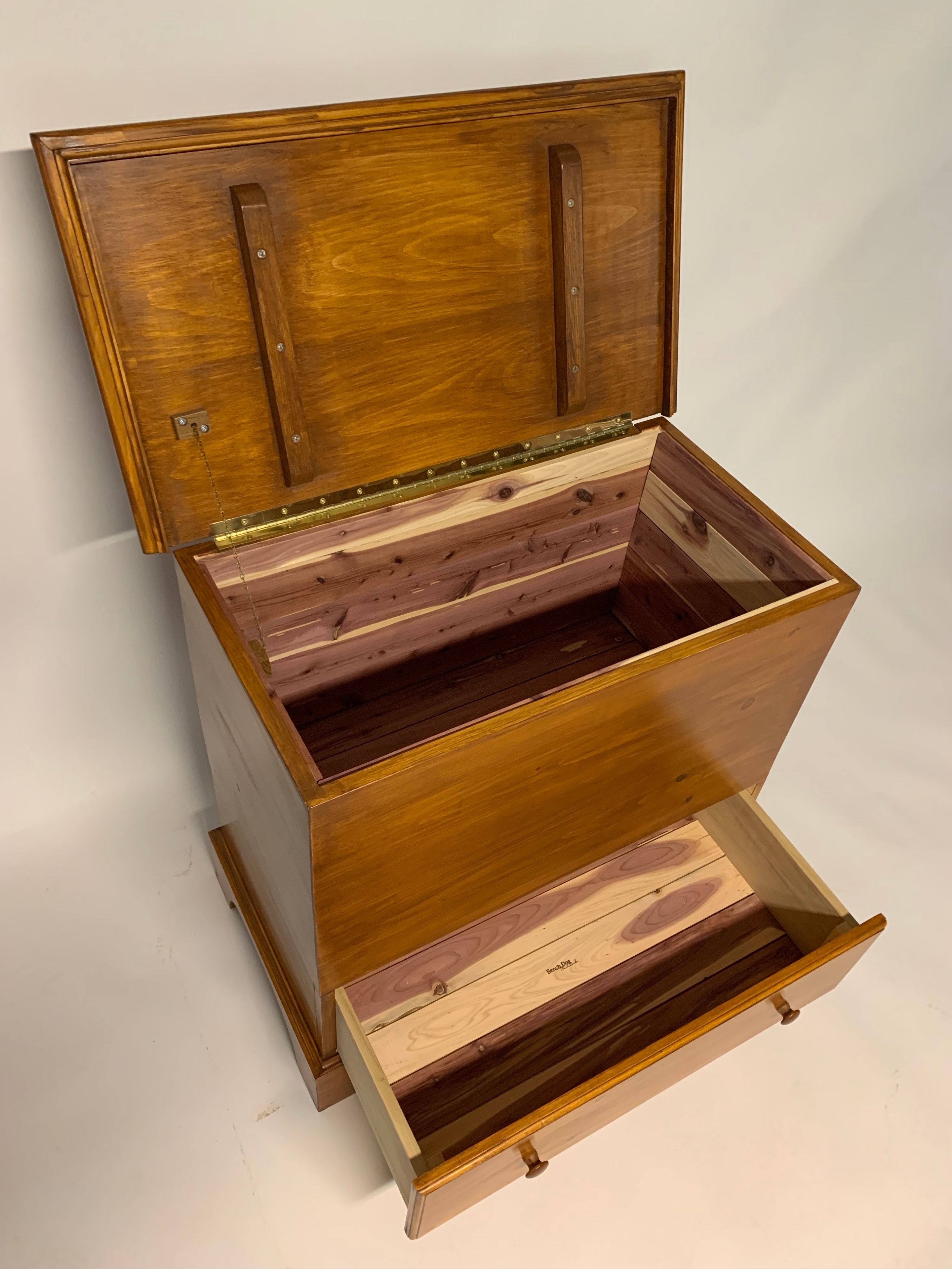 Shaker Blanket Chest 3 