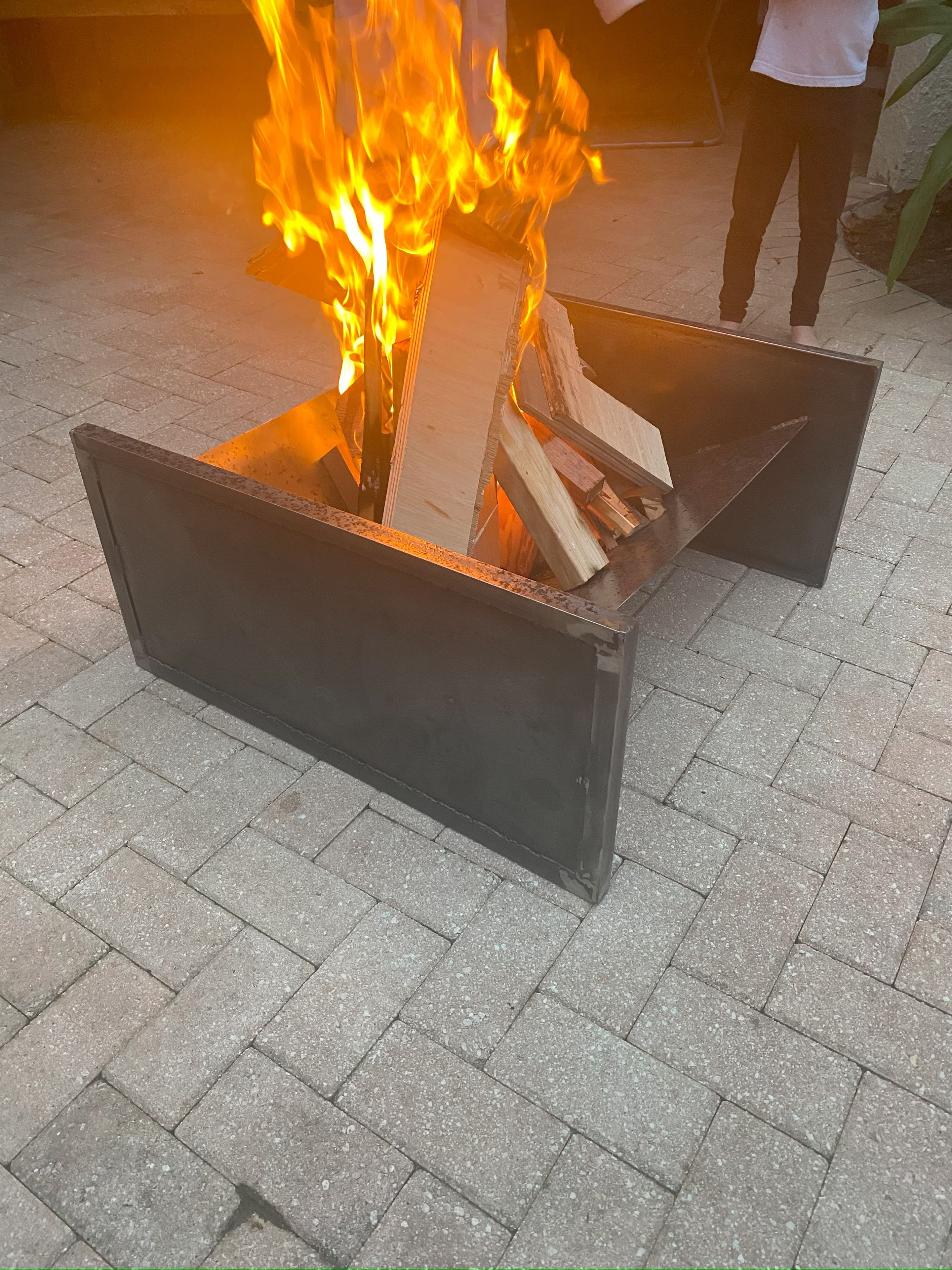 Metal Fire Pit, Outdoor Fire Pit, Square Wood Burning Fire Pit, Outdoor Home Decor 2