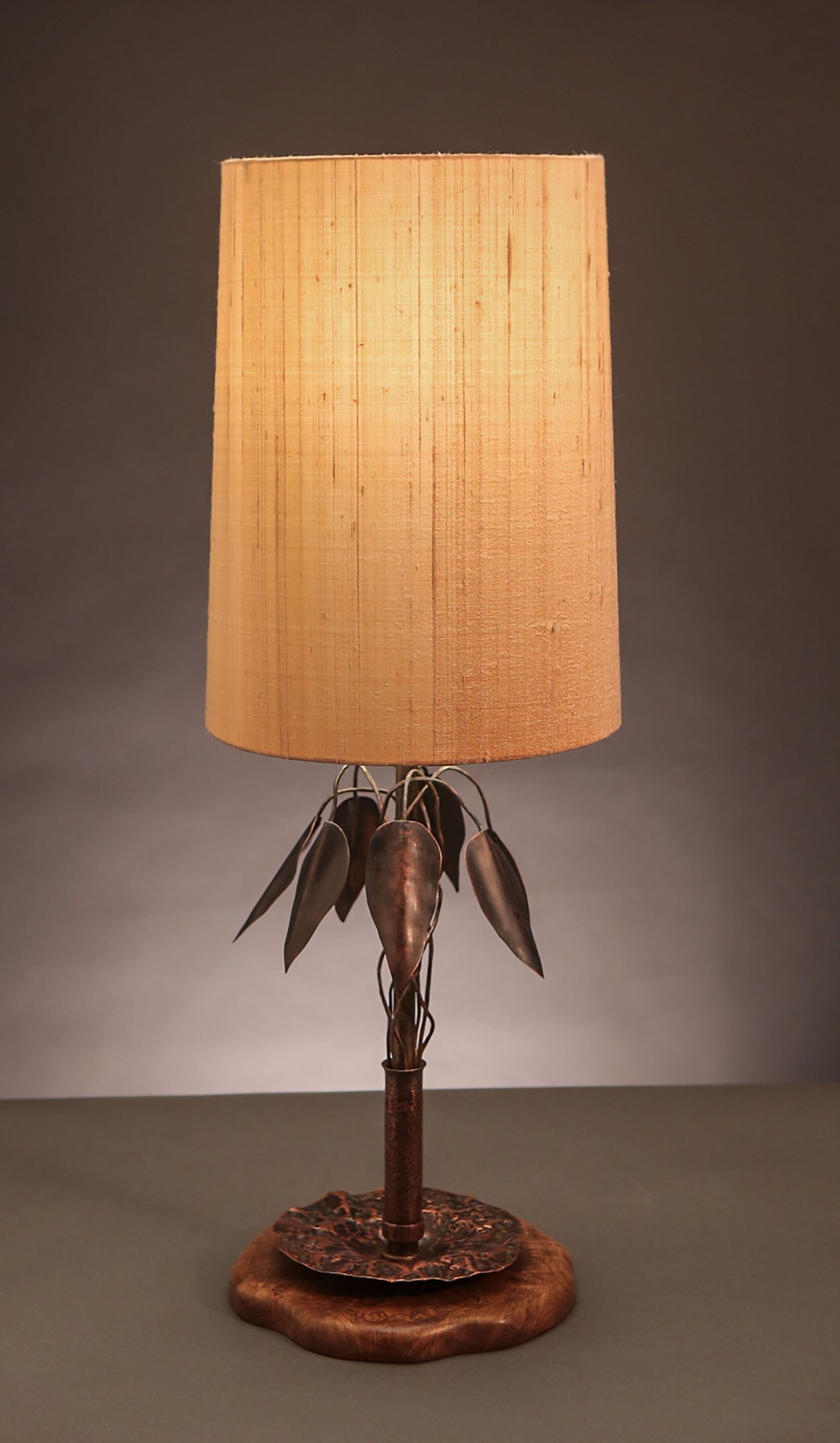 Seven Leaf Table Lamp 1