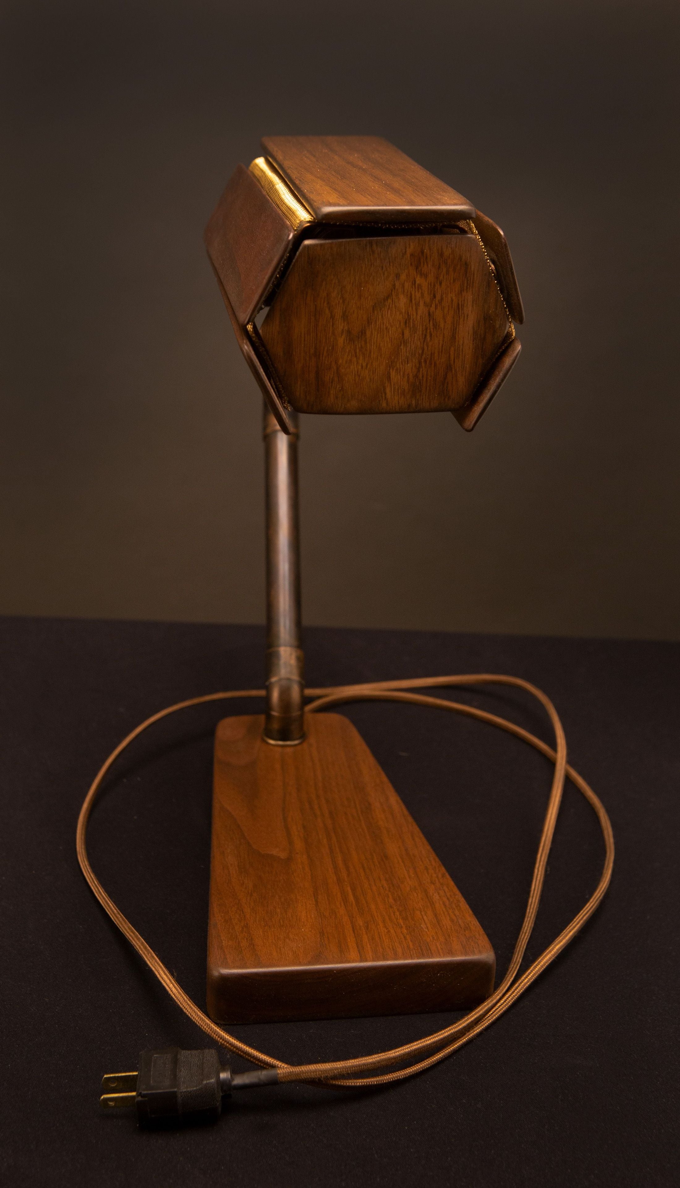 Walnut Slats Desk Lamp 6