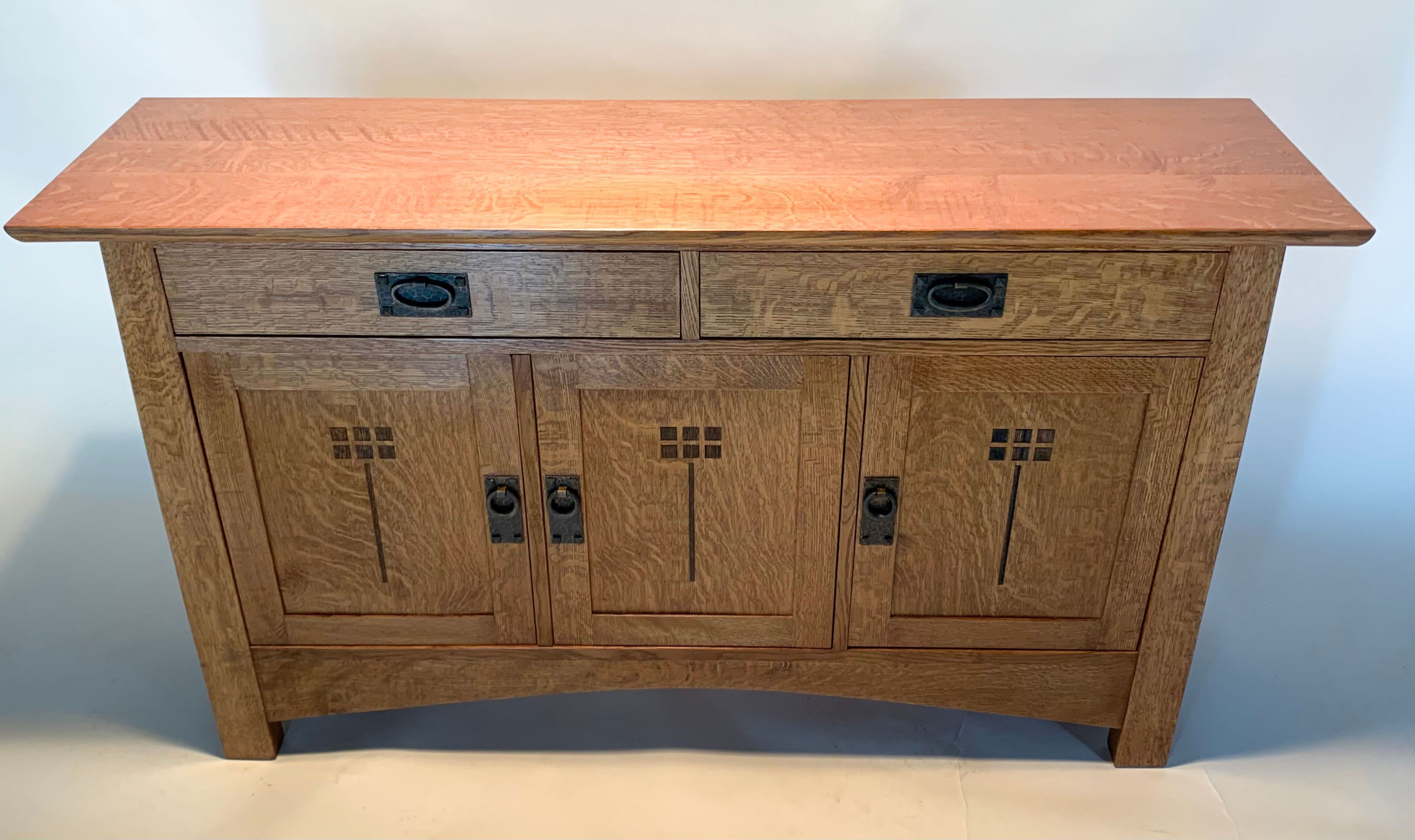 Arts & Crafts Entertainment Console 2 