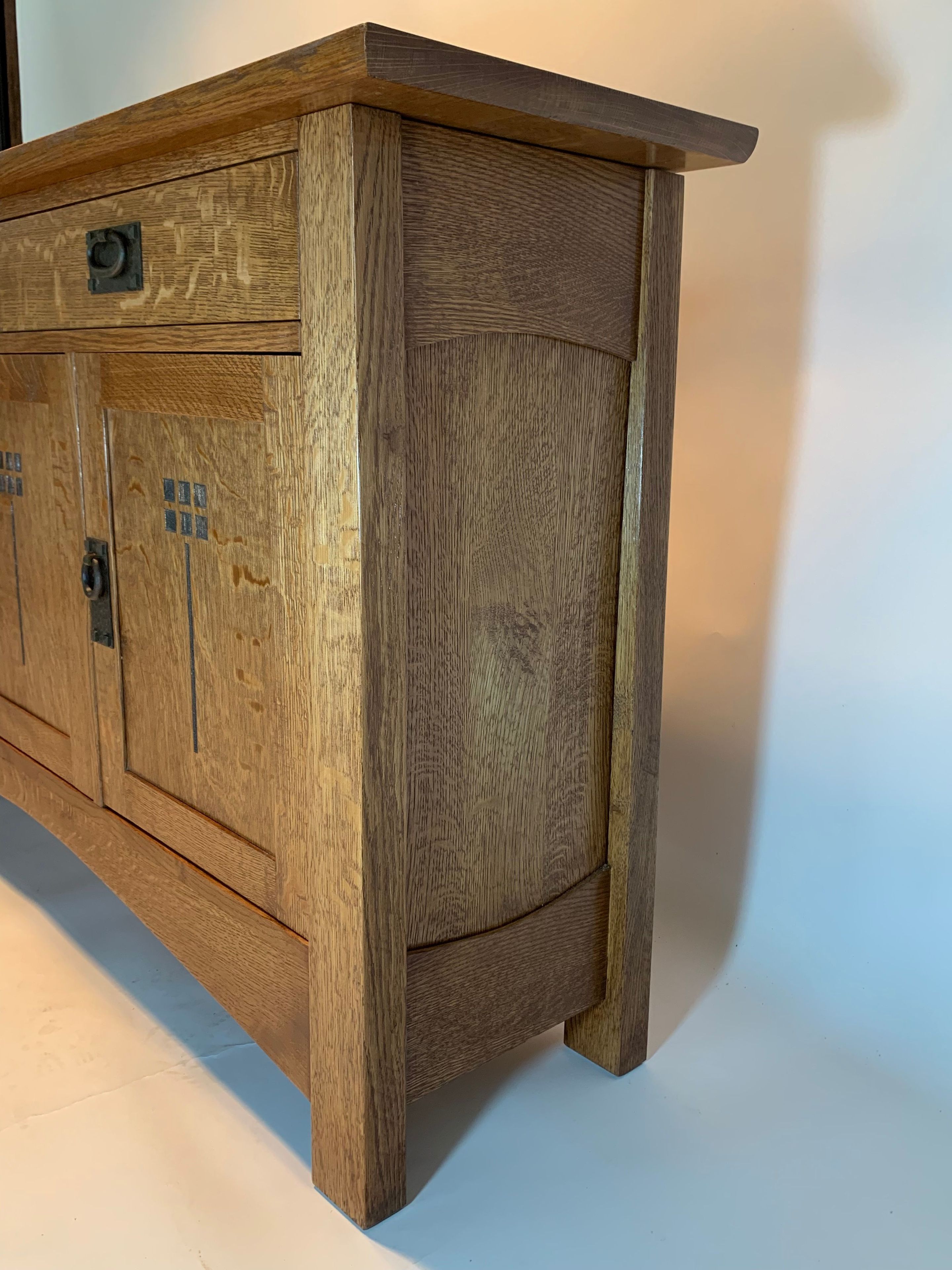 Arts & Crafts Entertainment Console 4 