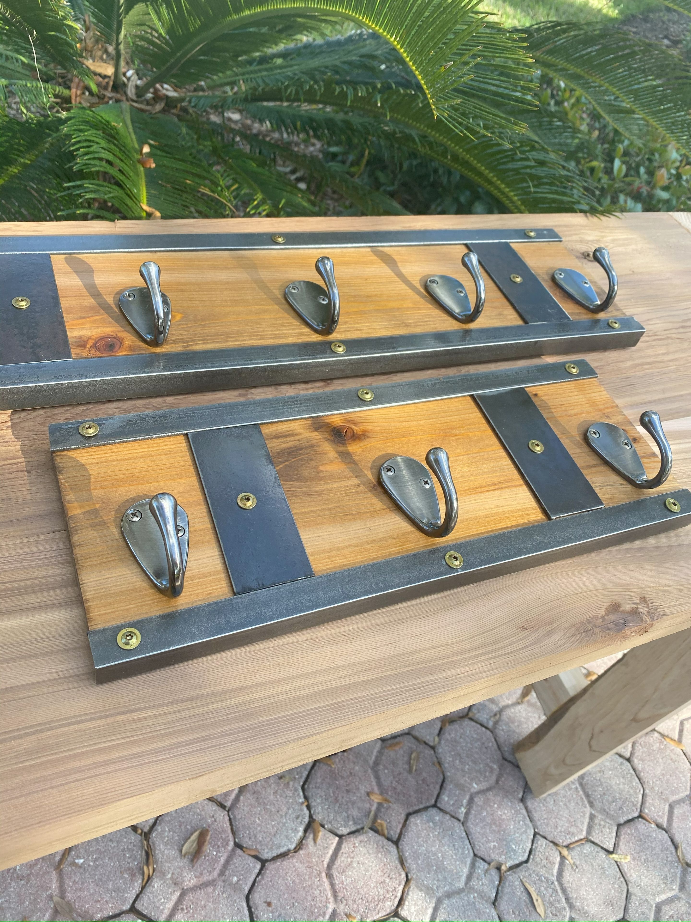 Cedar Woor And Metal Rustic Hangers Coat Rack 4