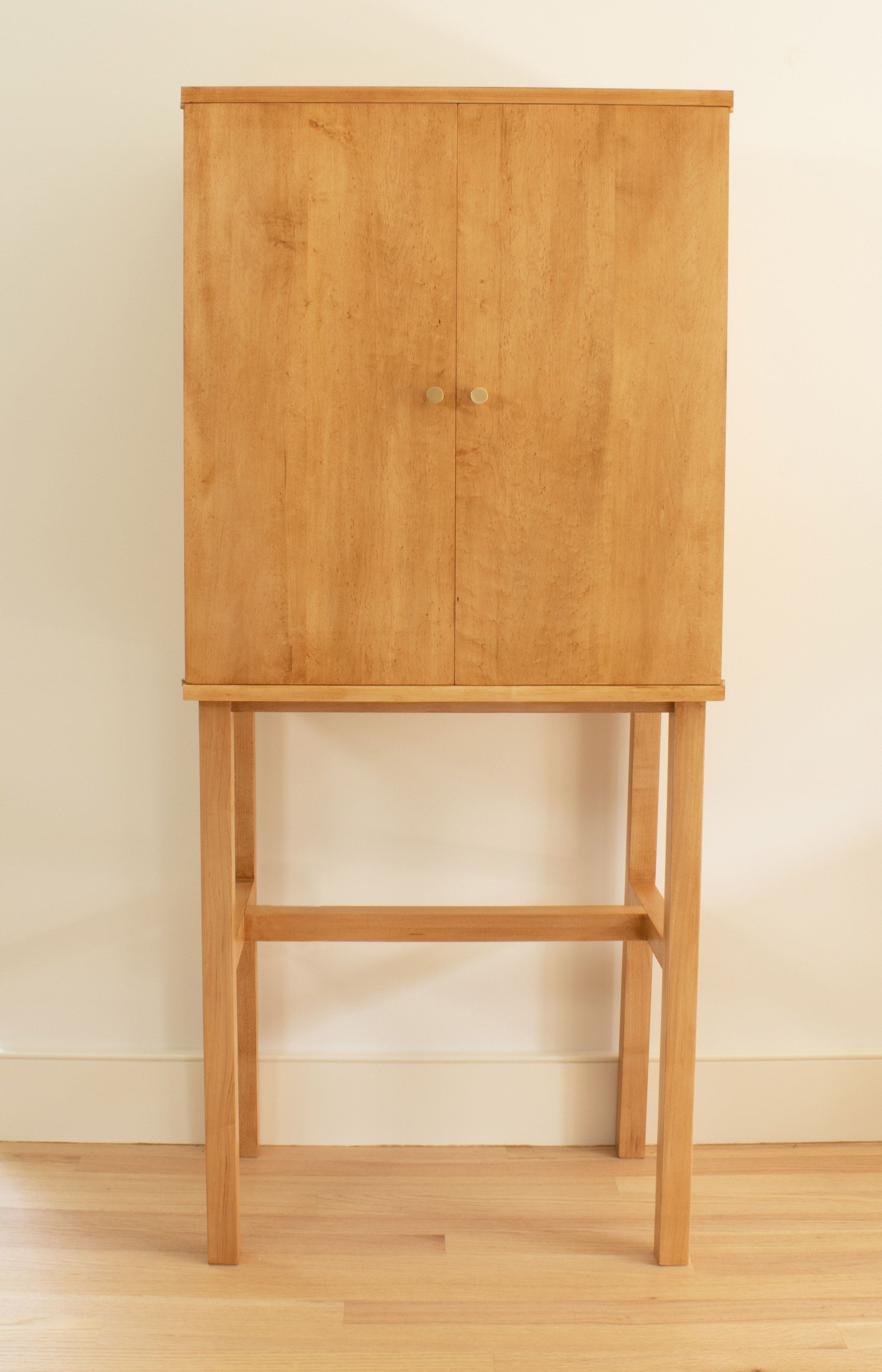 JEWELRY CASE ON STAND 1