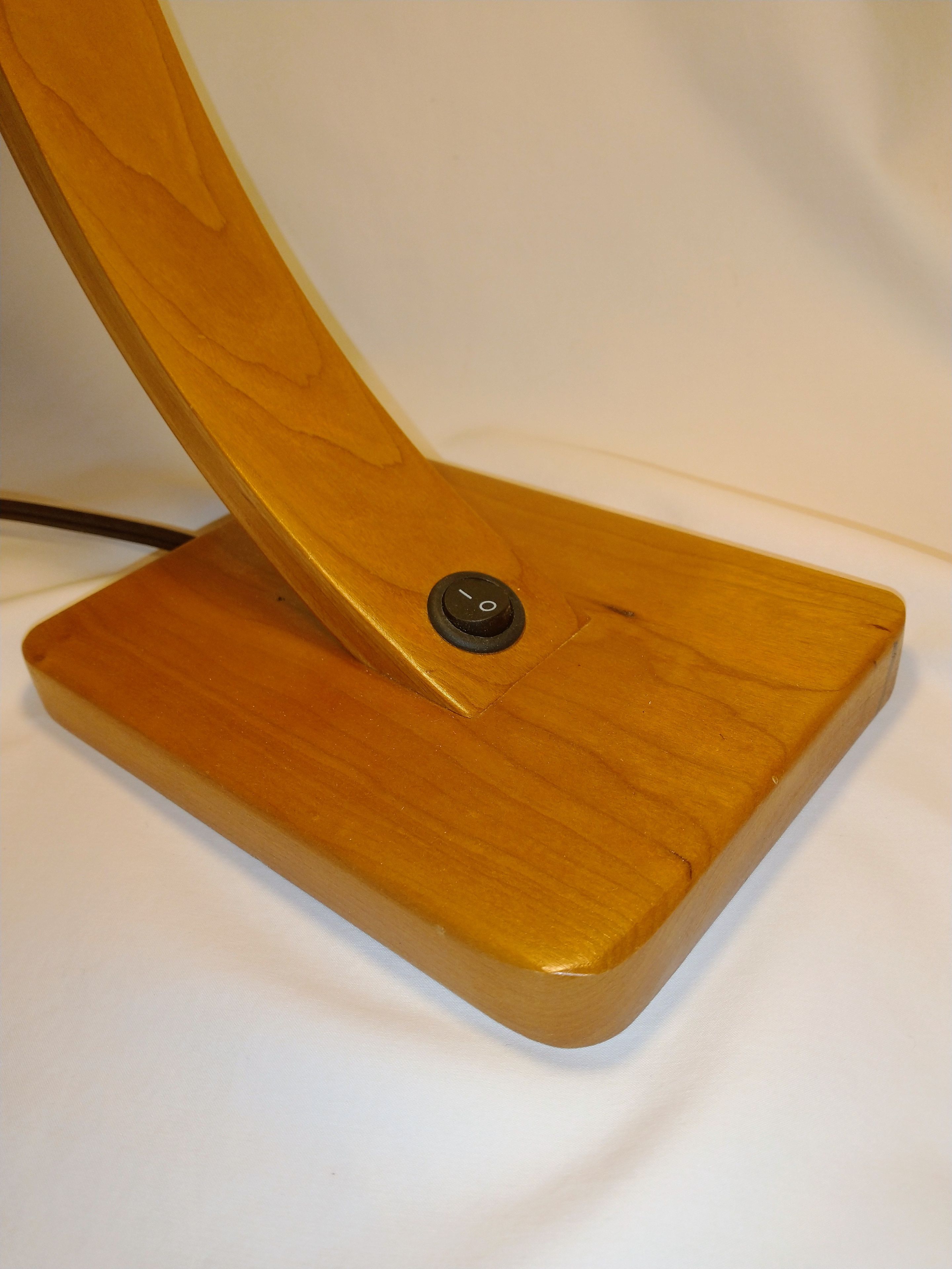 Handmade Customizable Desk Lamp And Wood Veneered Shade 2